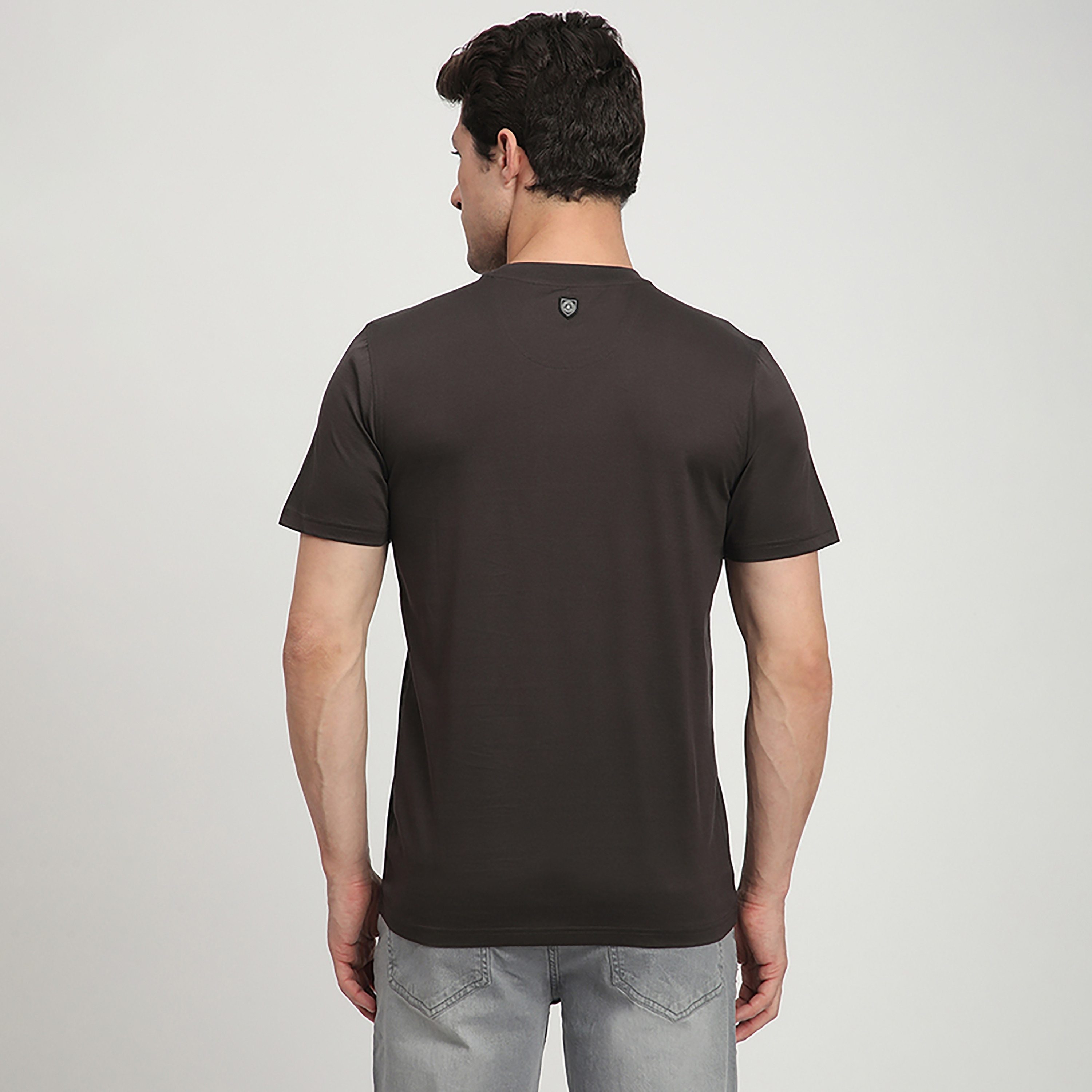 تي شيرت رجالي بأكمام قصيرة ورقبة دائرية وطبعة رسومات من بيفرلي هيلز بولو كلوب-men-clothing-tshirtsandpolos-tshirts-image-9
