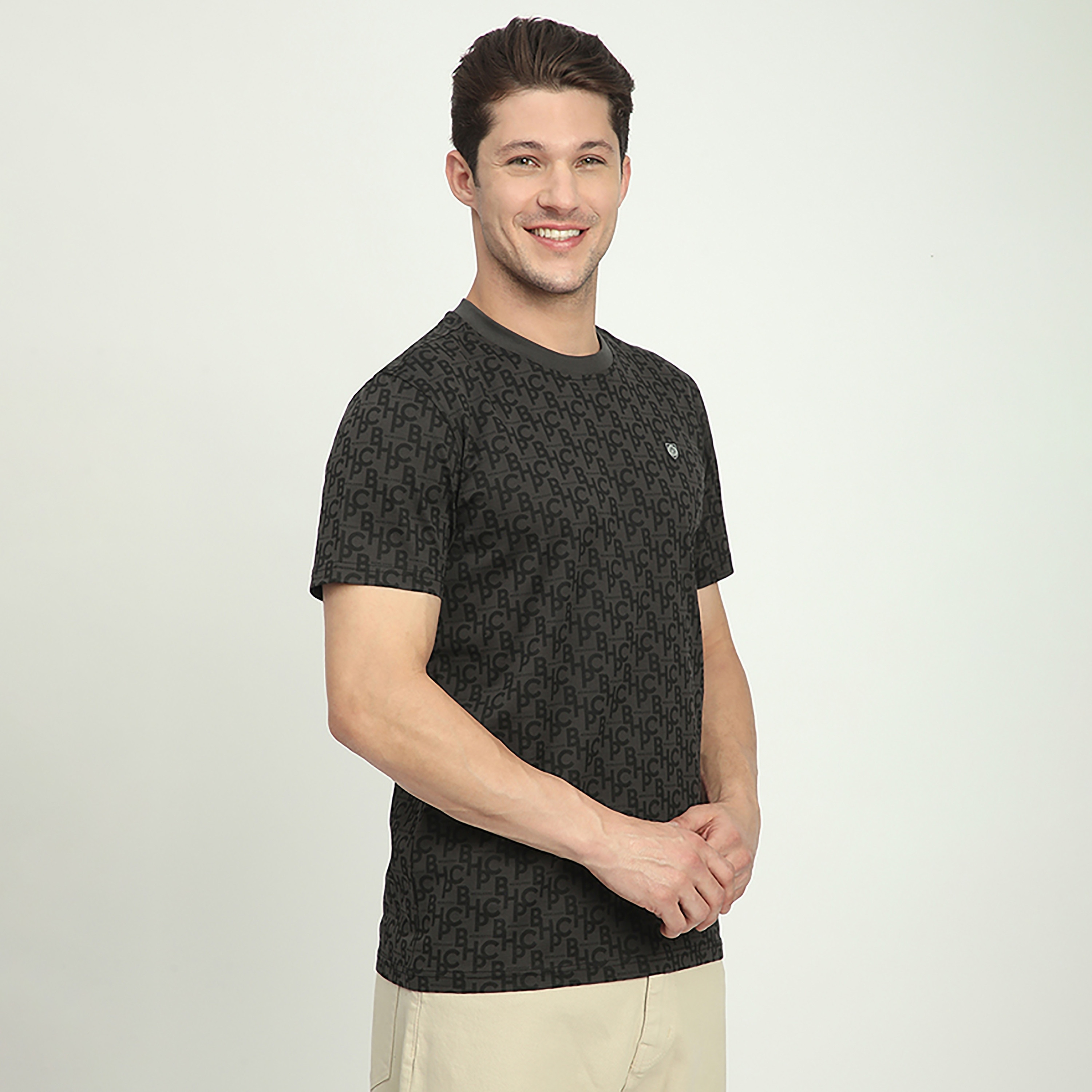 تي شيرت رجالي بأكمام قصيرة ورقبة دائرية وطبعة شعار كاملة من بيفرلي هيلز بولو كلوب-men-clothing-tshirtsandpolos-tshirts-image-3