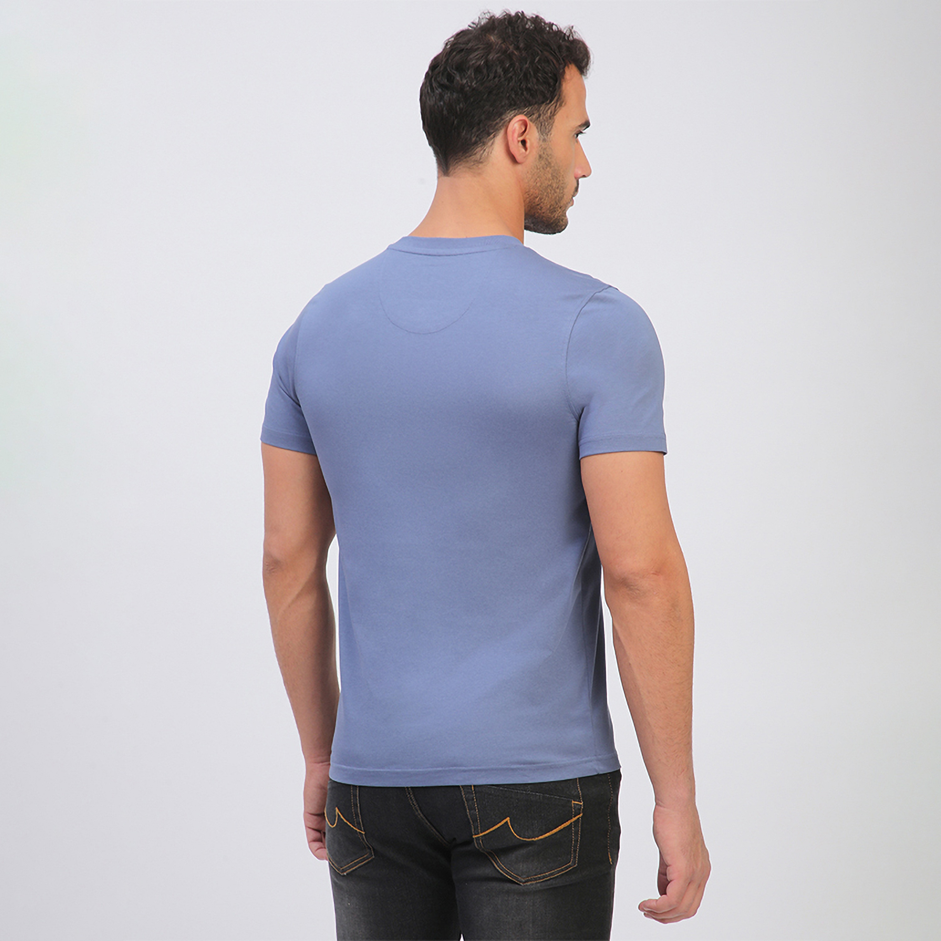 تي شيرت رجالي بأكمام قصيرة ورقبة دائرية وطبعة شعار من بيفرلي هيلز بولو كلوب-men-clothing-tshirtsandpolos-tshirts-image-4