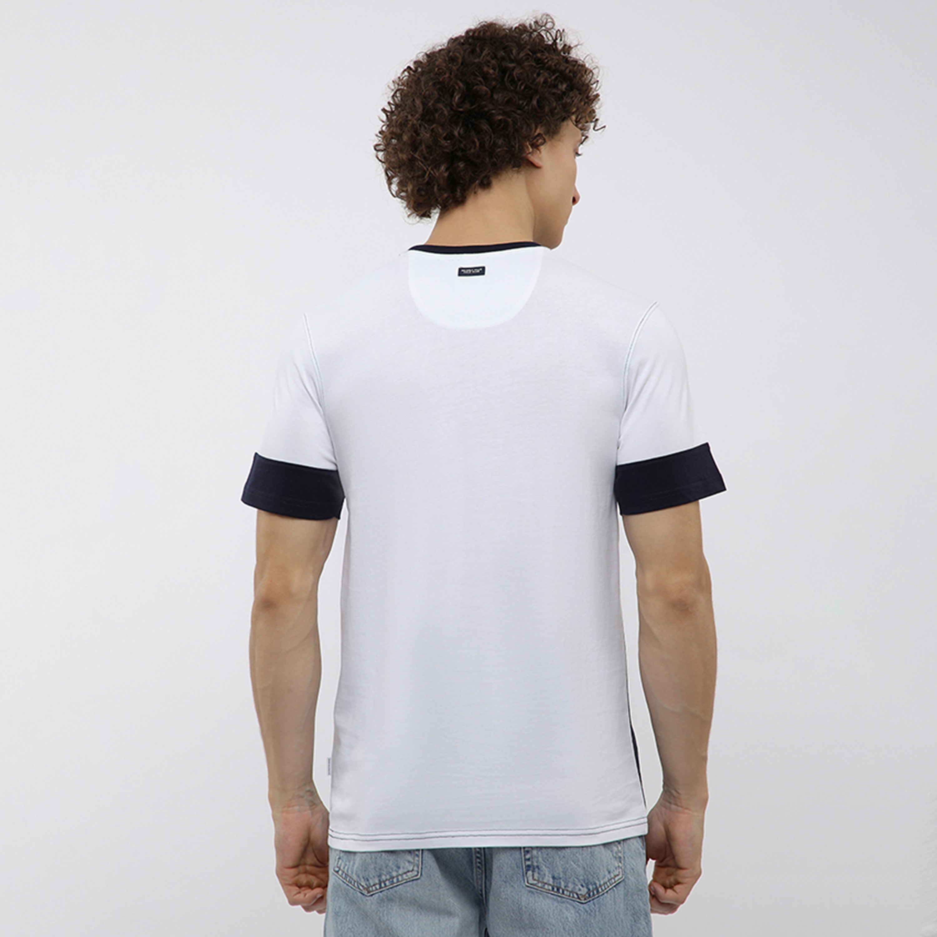 تيشيرت رجالي بأكمام قصيرة ورقبة دائرية ملون من بيفرلي هيلز بولو كلوب-men-clothing-tshirtsandpolos-tshirts-image-4