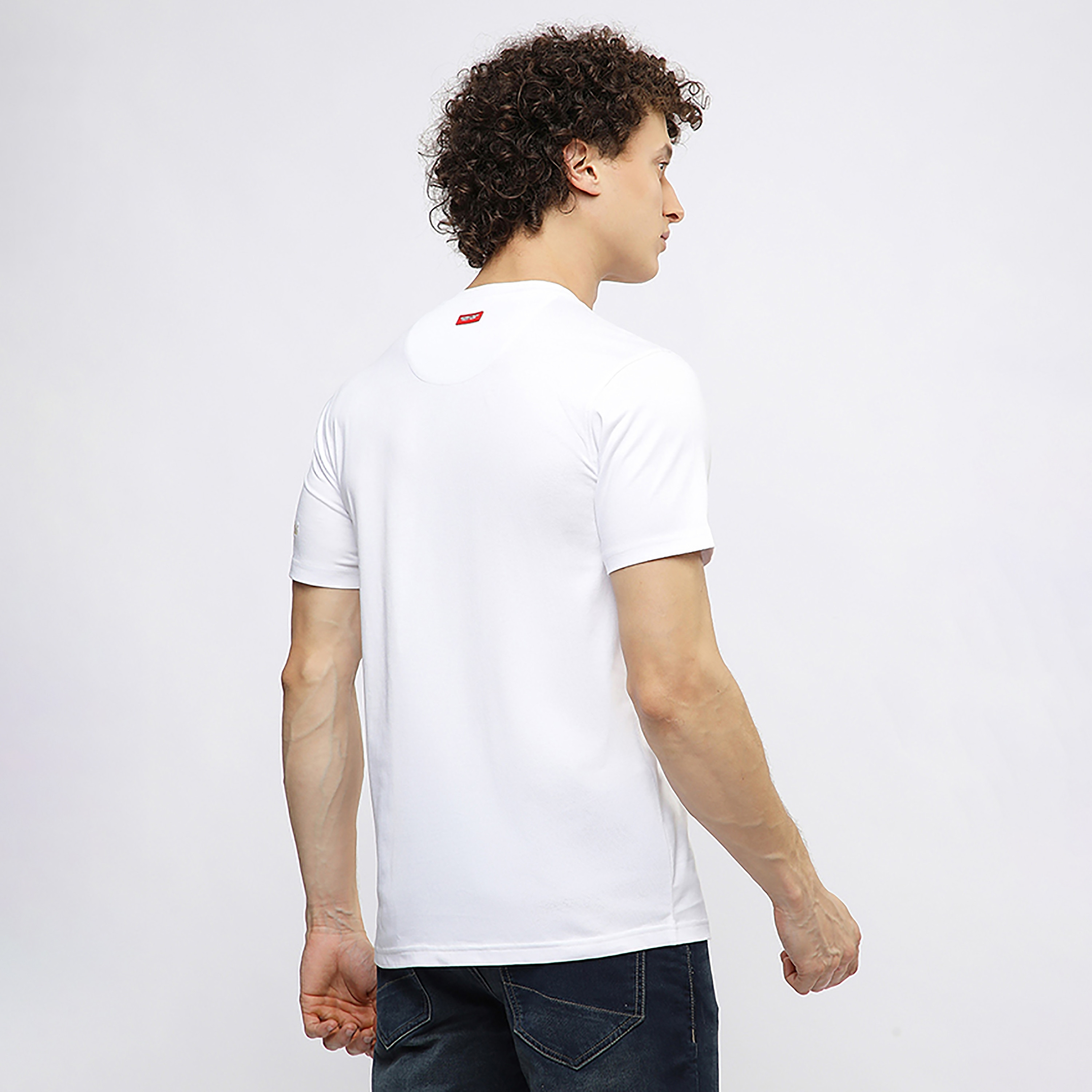 تيشيرت رجالي مخطط ومطرز بشعار بياقة مستديرة وأكمام قصيرة من بيفرلي هيلز بولو كلوب-men-clothing-tshirtsandpolos-tshirts-image-4