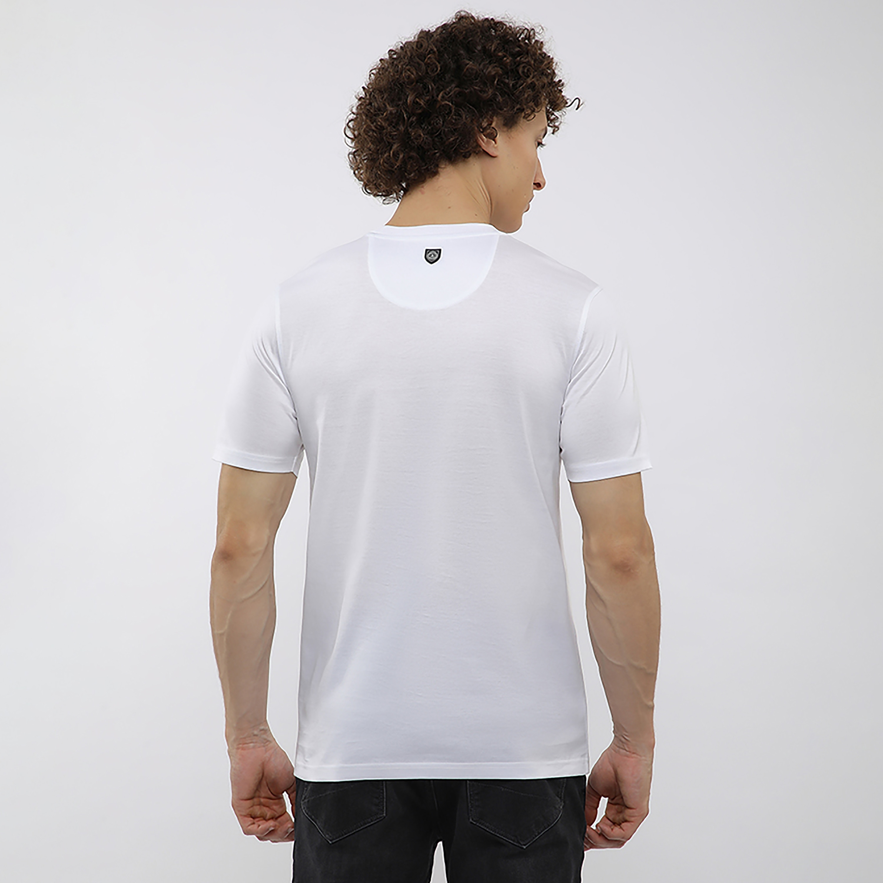 تي شيرت رجالي بياقة دائرية وأكمام قصيرة وشعار مطرز من بيفرلي هيلز بولو كلوب-men-clothing-tshirtsandpolos-tshirts-image-9