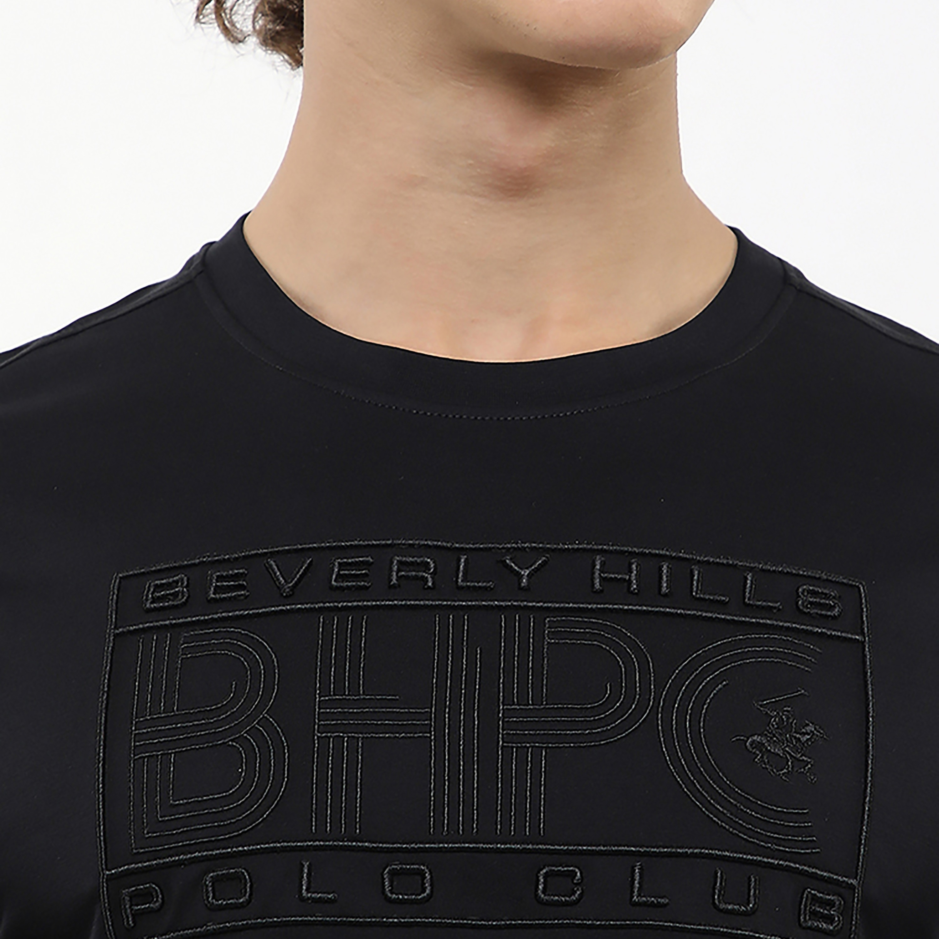 تي شيرت رجالي بياقة دائرية وأكمام قصيرة وشعار مطرز من بيفرلي هيلز بولو كلوب-men-clothing-tshirtsandpolos-tshirts-image-5