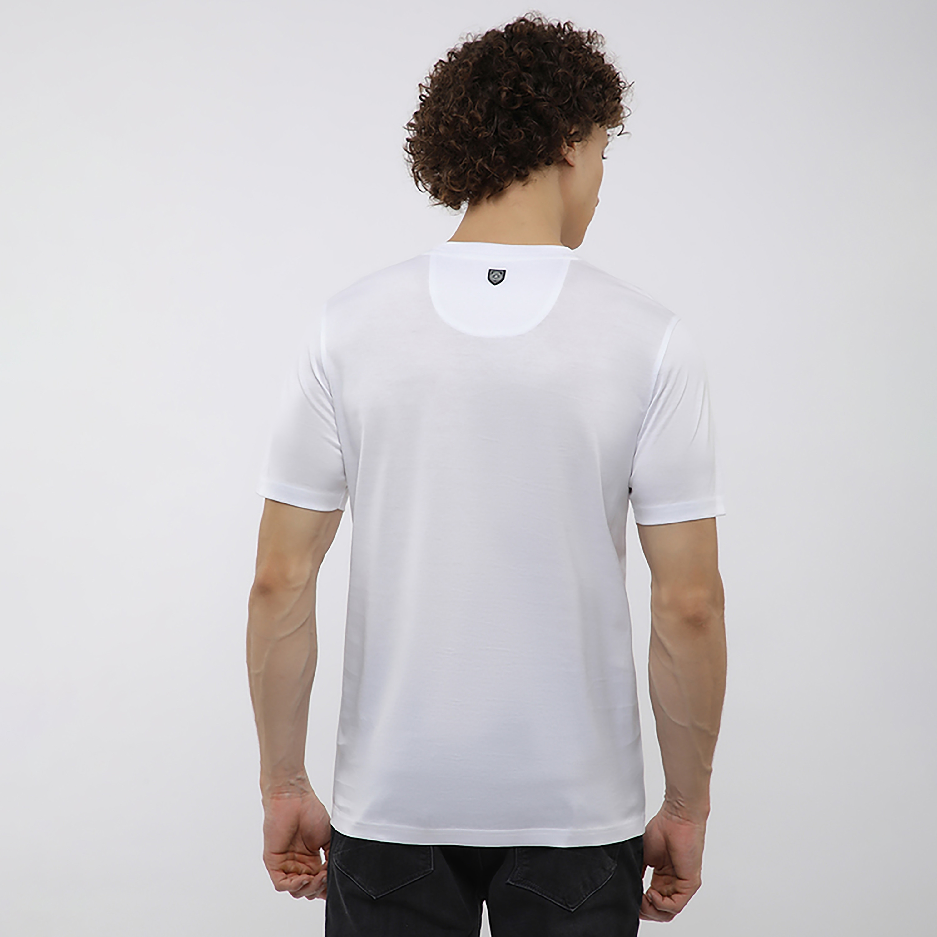 تي شيرت رجالي بأكمام قصيرة ورقبة دائرية وطبعة رسومات من بيفرلي هيلز بولو كلوب-men-clothing-tshirtsandpolos-tshirts-image-9