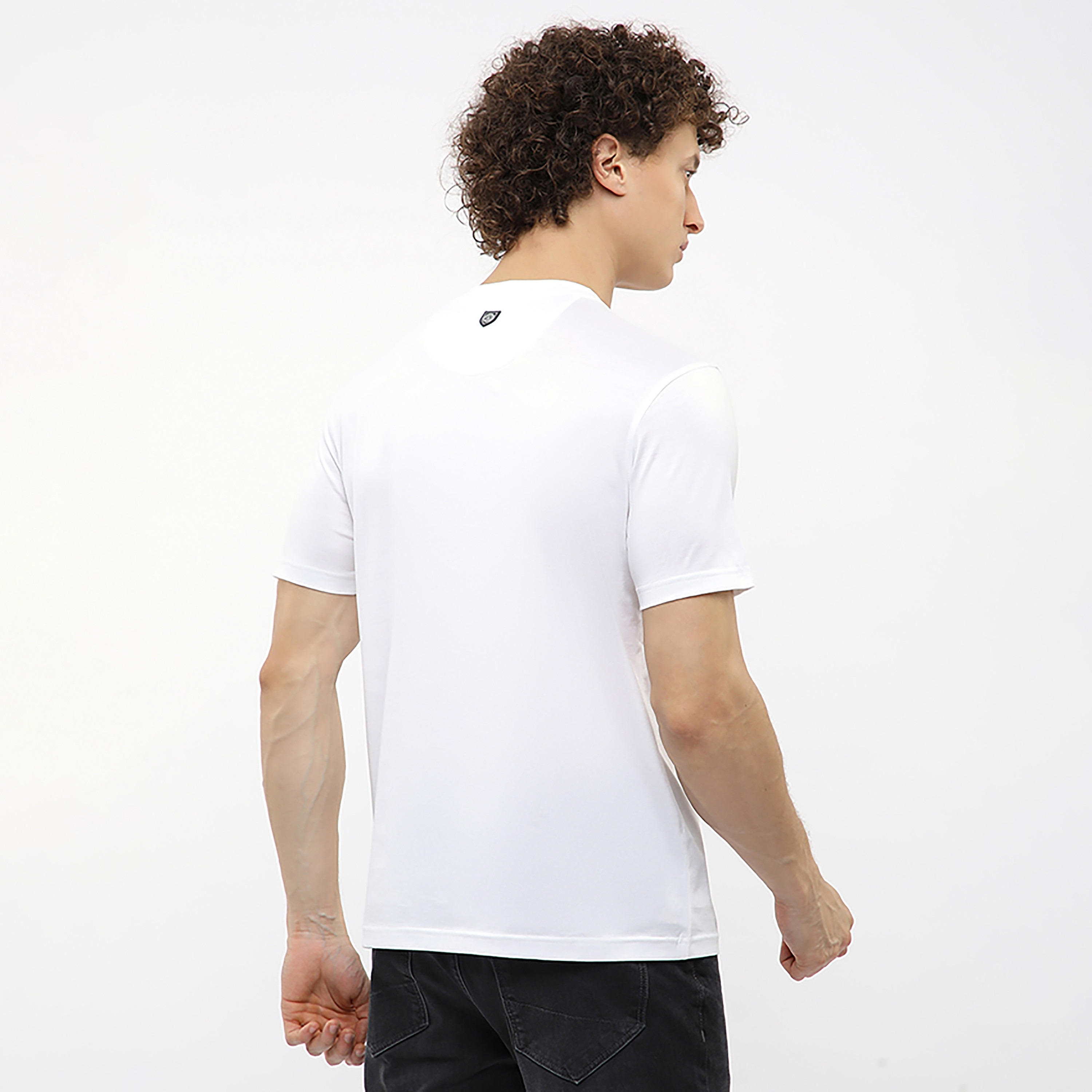 تي شيرت رجالي بأكمام قصيرة ورقبة دائرية وطبعة رسومات من بيفرلي هيلز بولو كلوب-men-clothing-tshirtsandpolos-tshirts-image-9