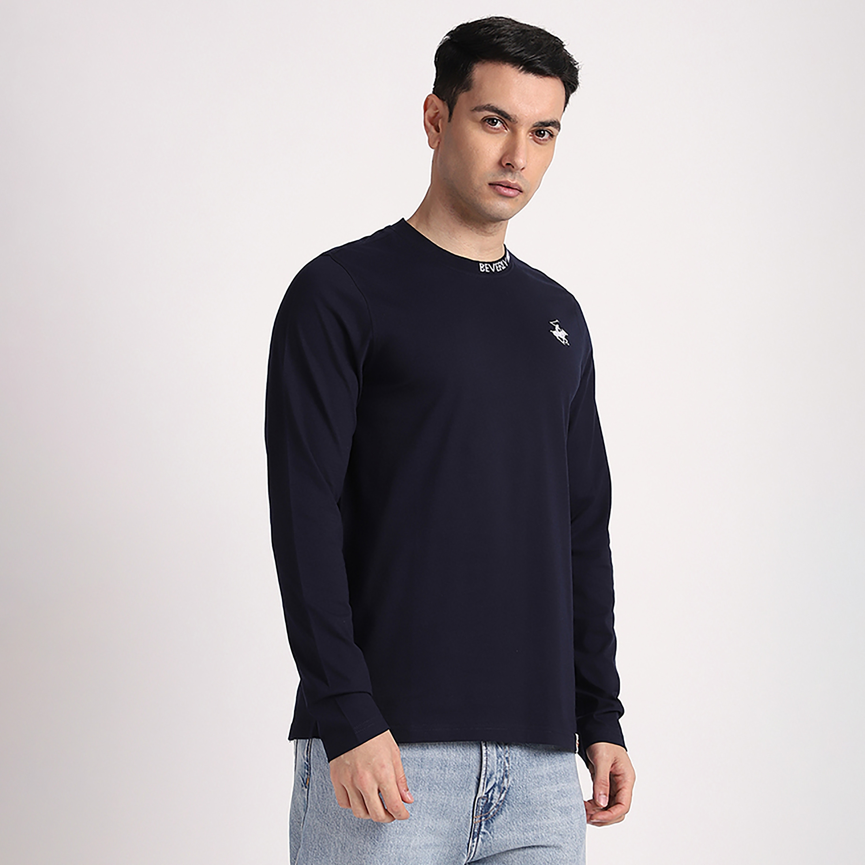 تيشيرت رجالي مطرز بالشعار بياقة مستديرة وأكمام طويلة من بيفرلي هيلز بولو كلوب-men-clothing-tshirtsandpolos-tshirts-image-3