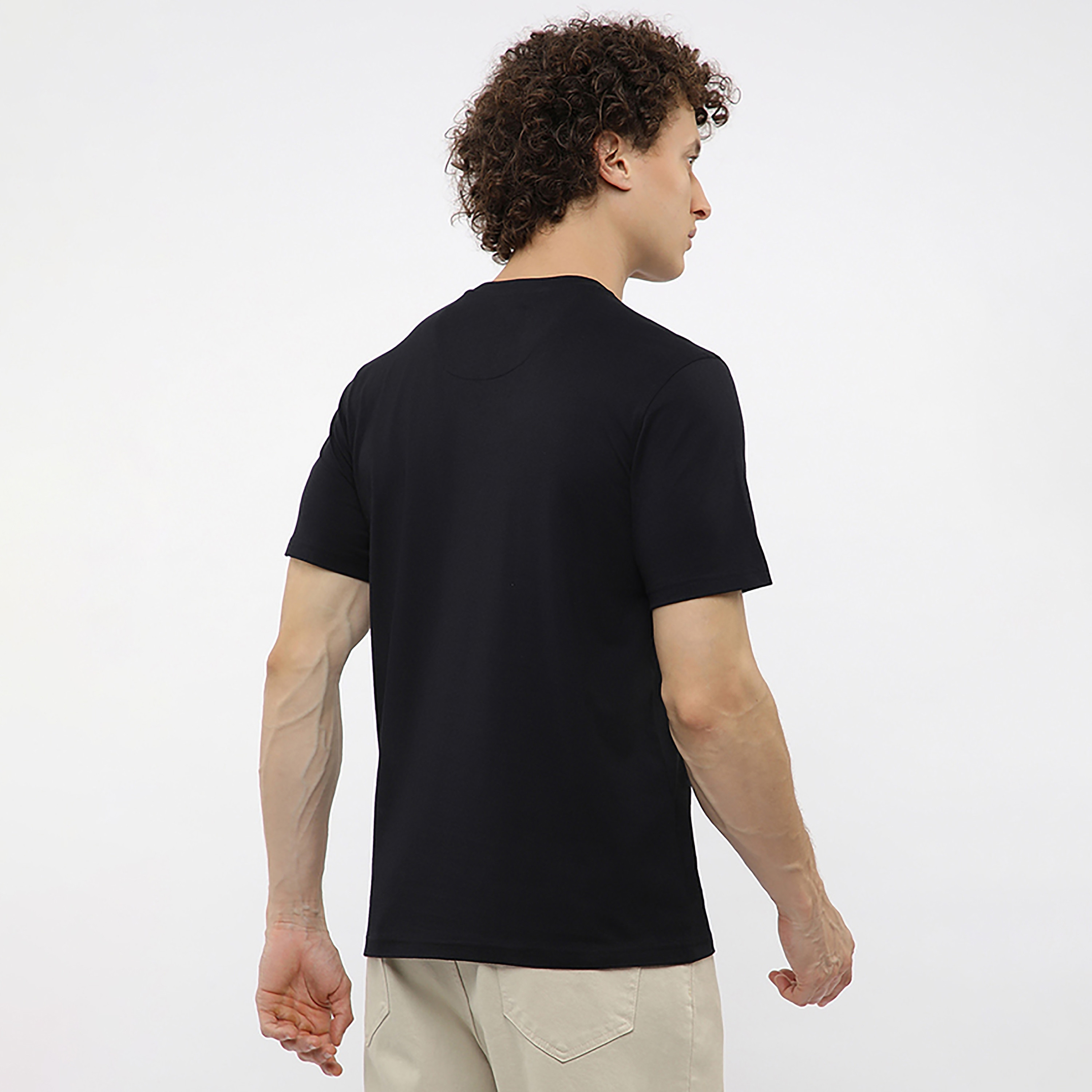 تي شيرت رجالي بياقة دائرية وأكمام قصيرة وشعار مطرز من بيفرلي هيلز بولو كلوب-men-clothing-tshirtsandpolos-tshirts-image-4