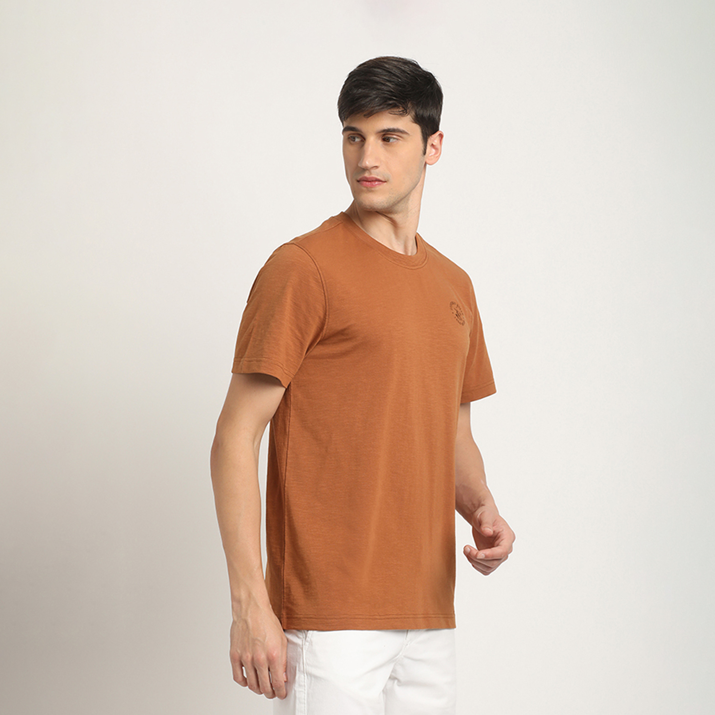 بيفرلي هيلز بولو كلوب- تي شيرت وياقة مستديرة أكمام قصيرة وشعار بولو-men-clothing-tshirtsandpolos-tshirts-image-3
