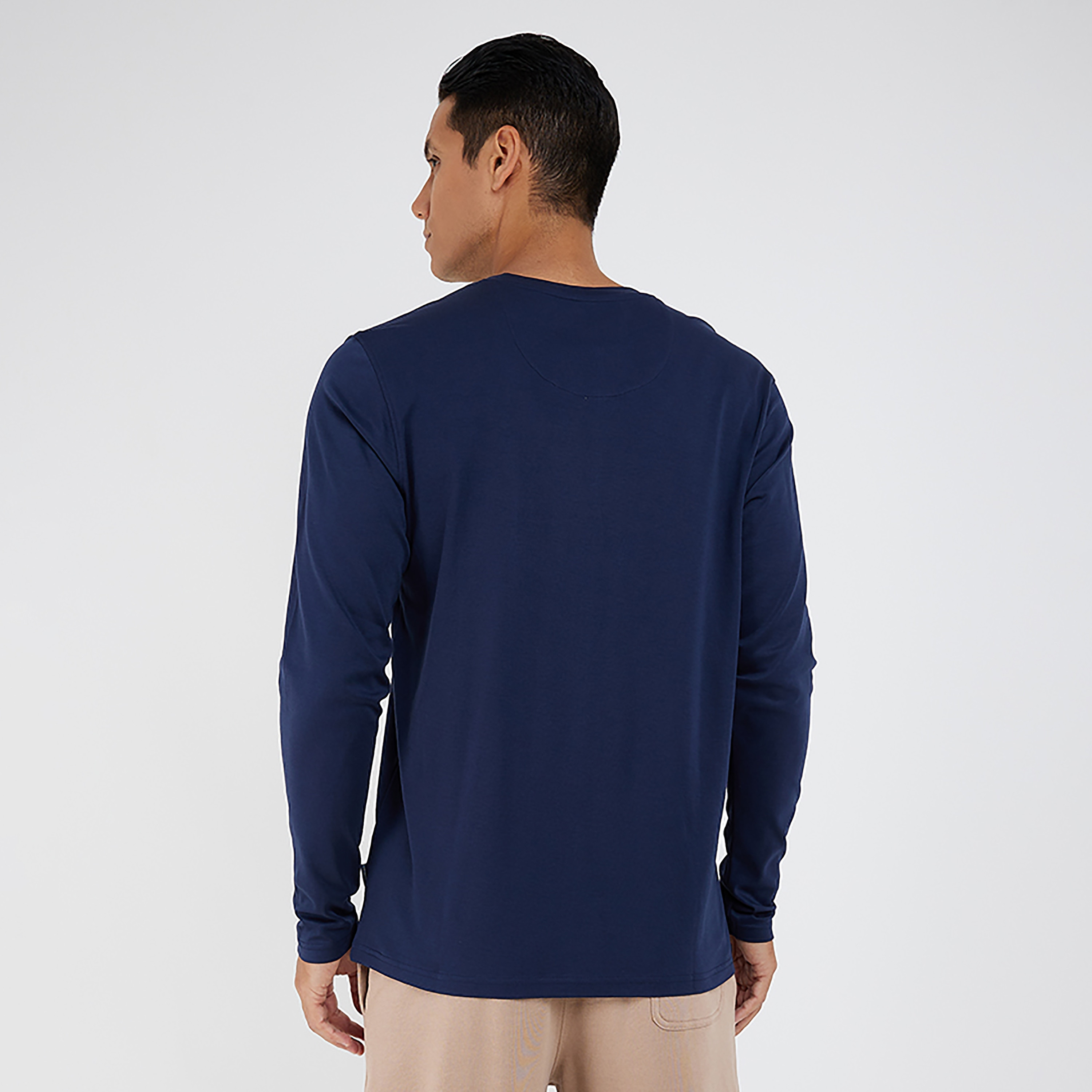 بيفرلي هيلز بولو كلوب-  تي شيرت رجالي سادة بياقة دائرية وأكمام طويلة-men-clothing-tshirtsandpolos-tshirts-image-4
