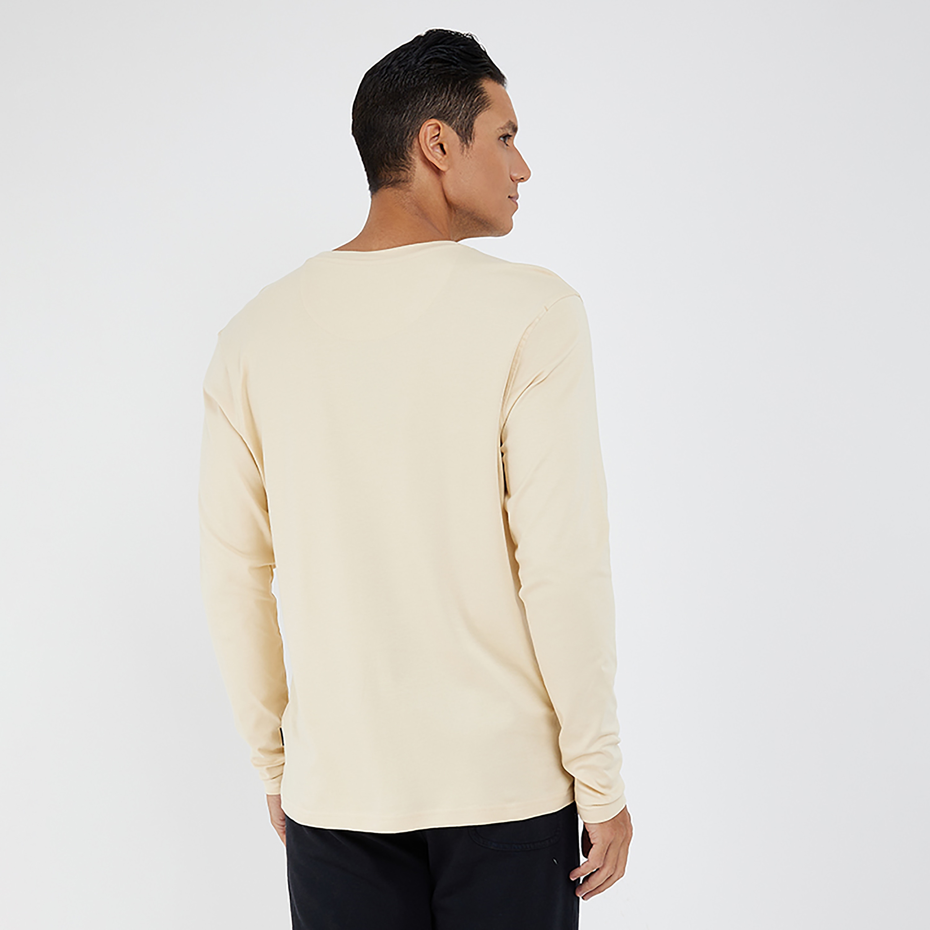بيفرلي هيلز بولو كلوب-  تي شيرت رجالي سادة بياقة دائرية وأكمام طويلة-men-clothing-tshirtsandpolos-tshirts-image-8