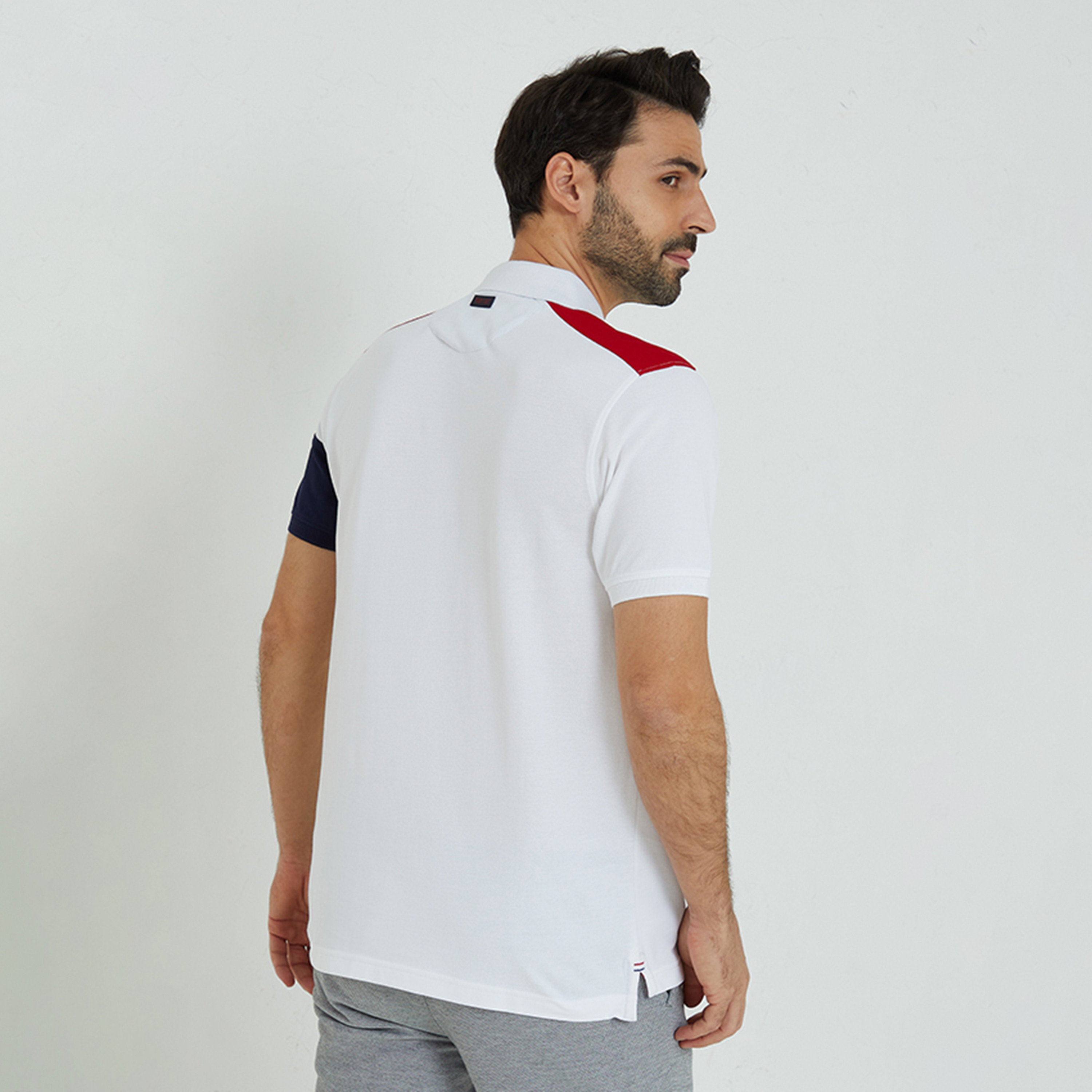 تي شيرت بولو بياقة مطرزة وأكمام قصيرة من بيفرلي هيلز بولو كلوب-men-clothing-tshirtsandpolos-polos-image-8