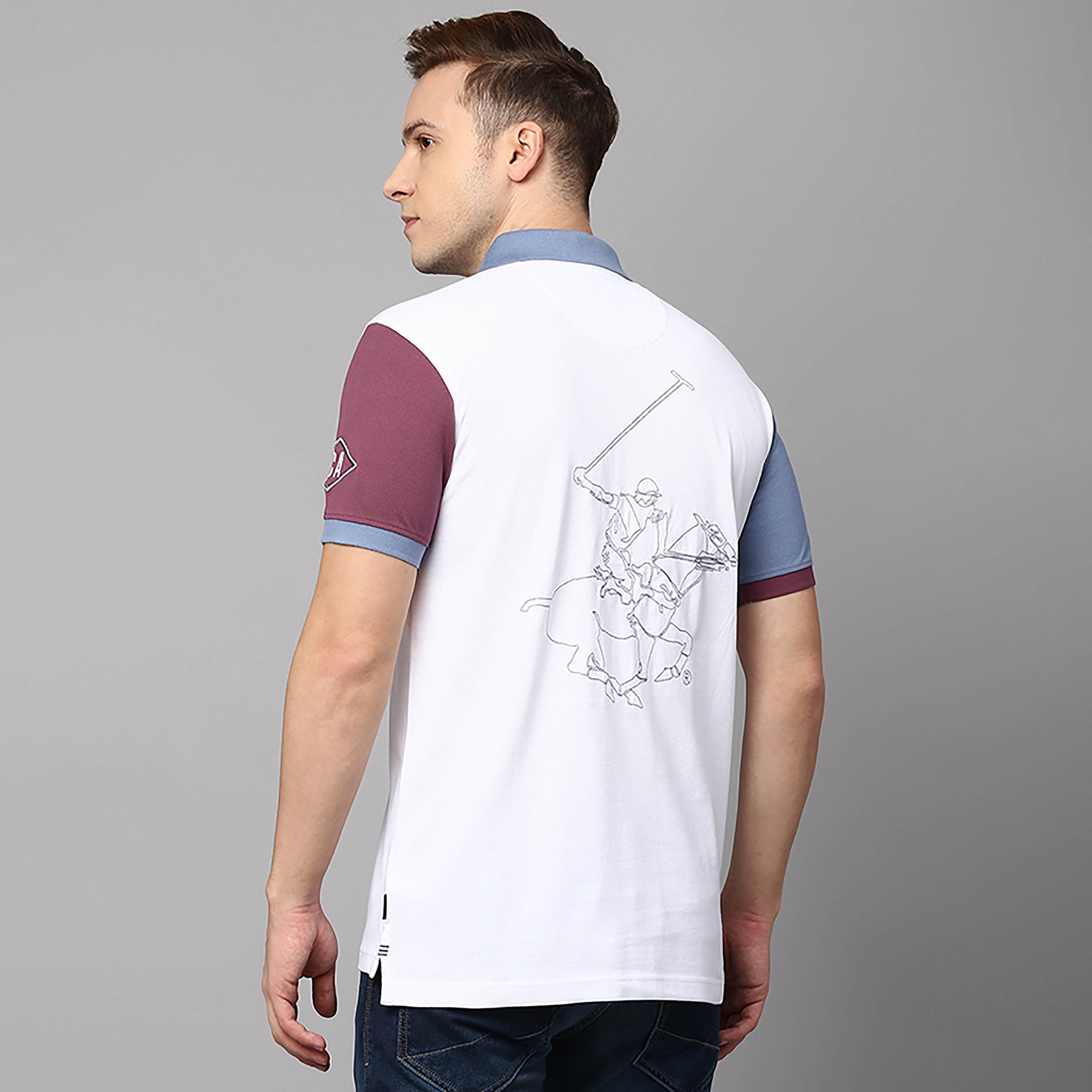 تي شيرت بولو بياقة مطبوع عليه بشعار بيفرلي هيلز بولو كلوب وأكمام قصيرة-men-clothing-tshirtsandpolos-polos-image-8