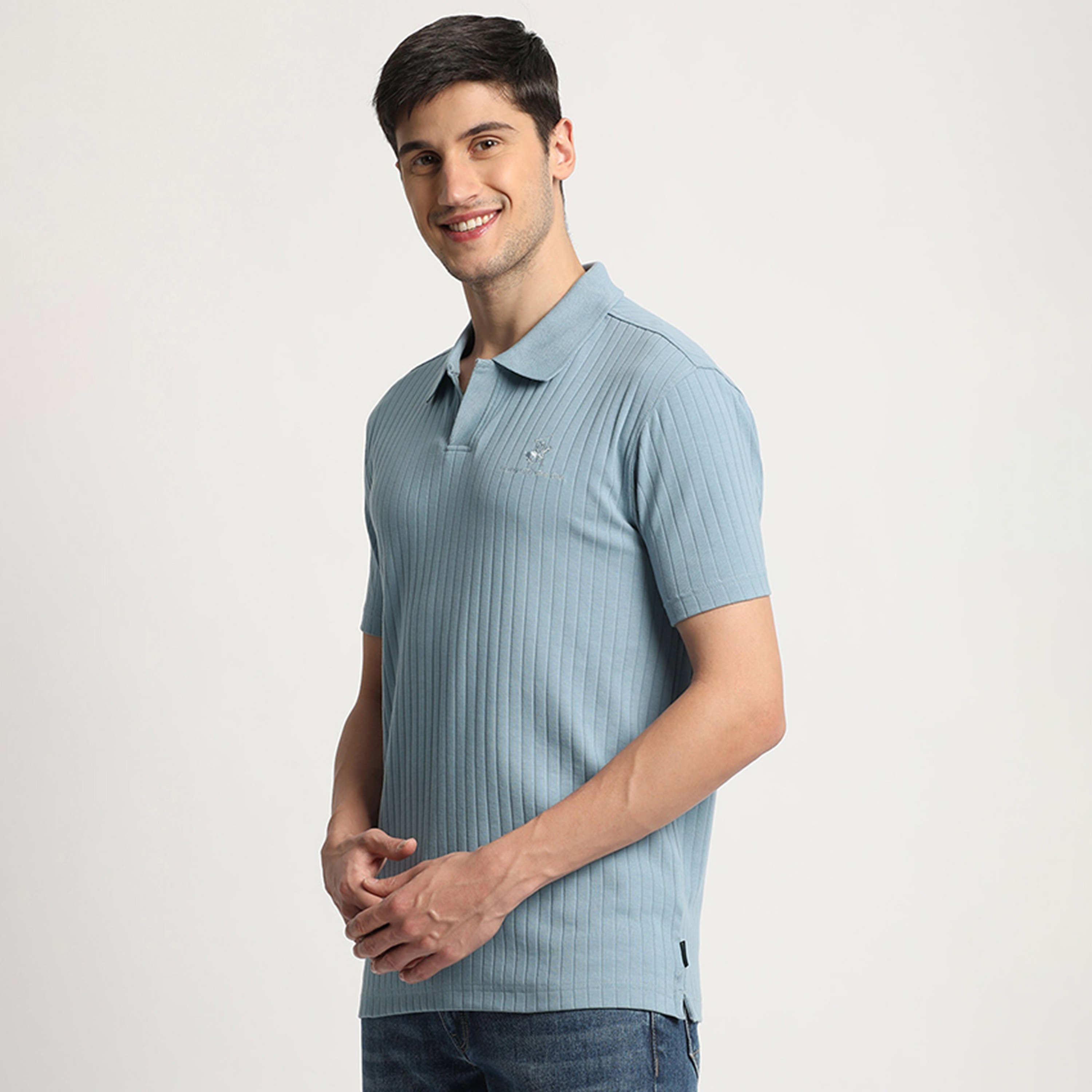 تي شيرت بولو من بيفرلي هيلز بولو كلوب وأكمام قصيرة مع نيدل أوت-men-clothing-tshirtsandpolos-polos-image-6