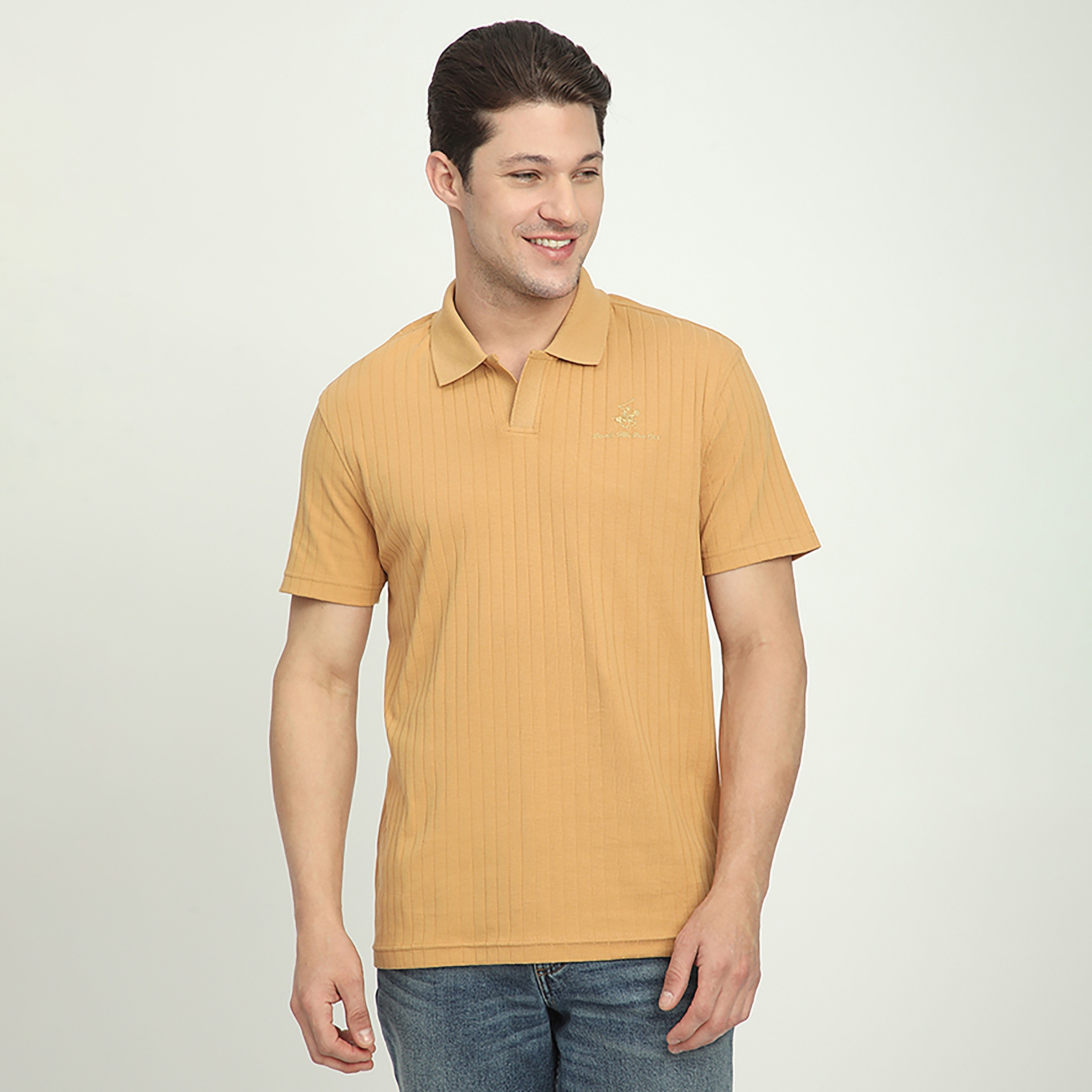 تي شيرت بولو رجالي بأكمام قصيرة وياقة جوني مضلعة من بيفرلي هيلز بولو كلوب-men-clothing-tshirtsandpolos-polos-image-5