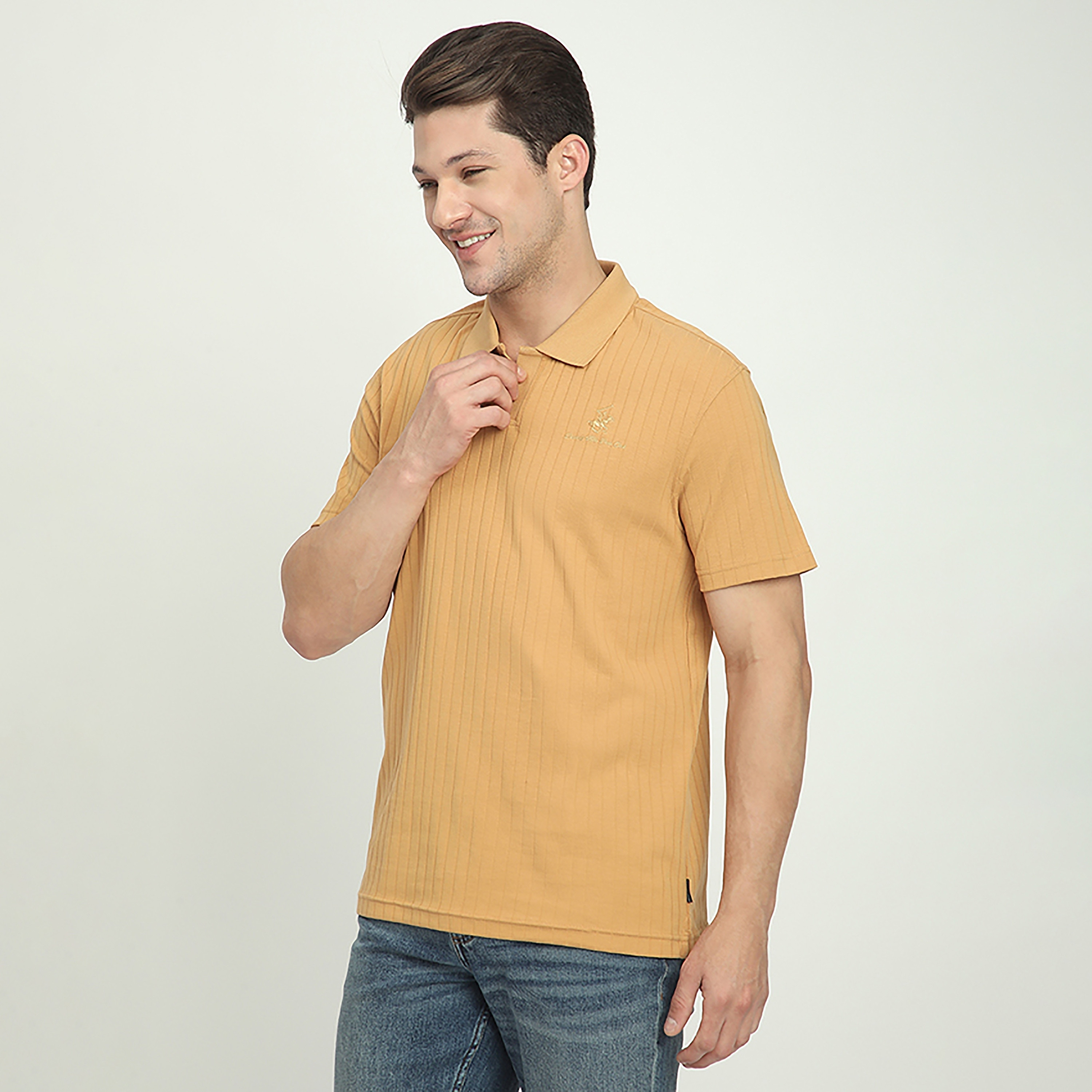 تي شيرت بولو رجالي بأكمام قصيرة وياقة جوني مضلعة من بيفرلي هيلز بولو كلوب-men-clothing-tshirtsandpolos-polos-image-6