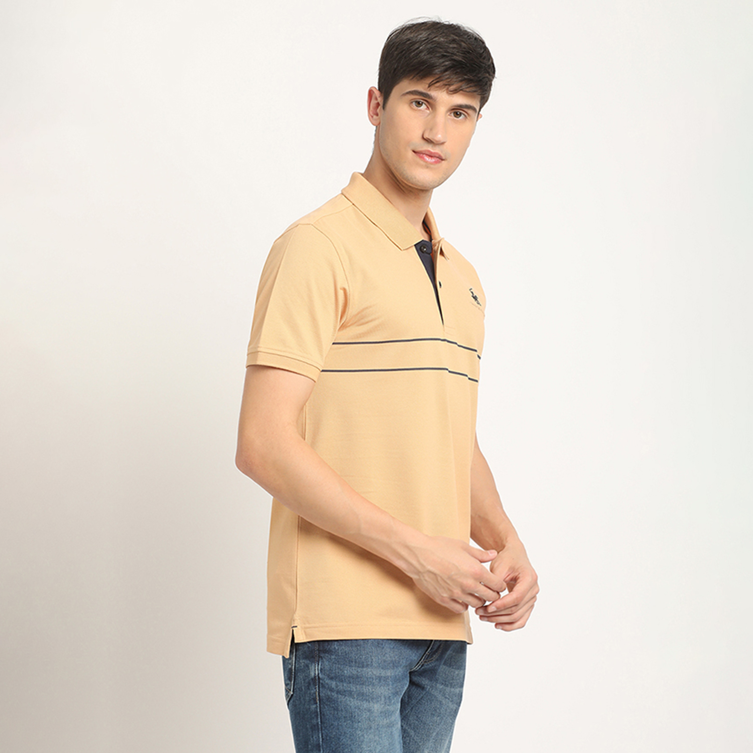 تي شيرت بولو من بيفرلي هيلز بولو كلوب بأكمام قصيرة ذو شعار مع خطوط بسيطة-men-clothing-tshirtsandpolos-polos-image-7