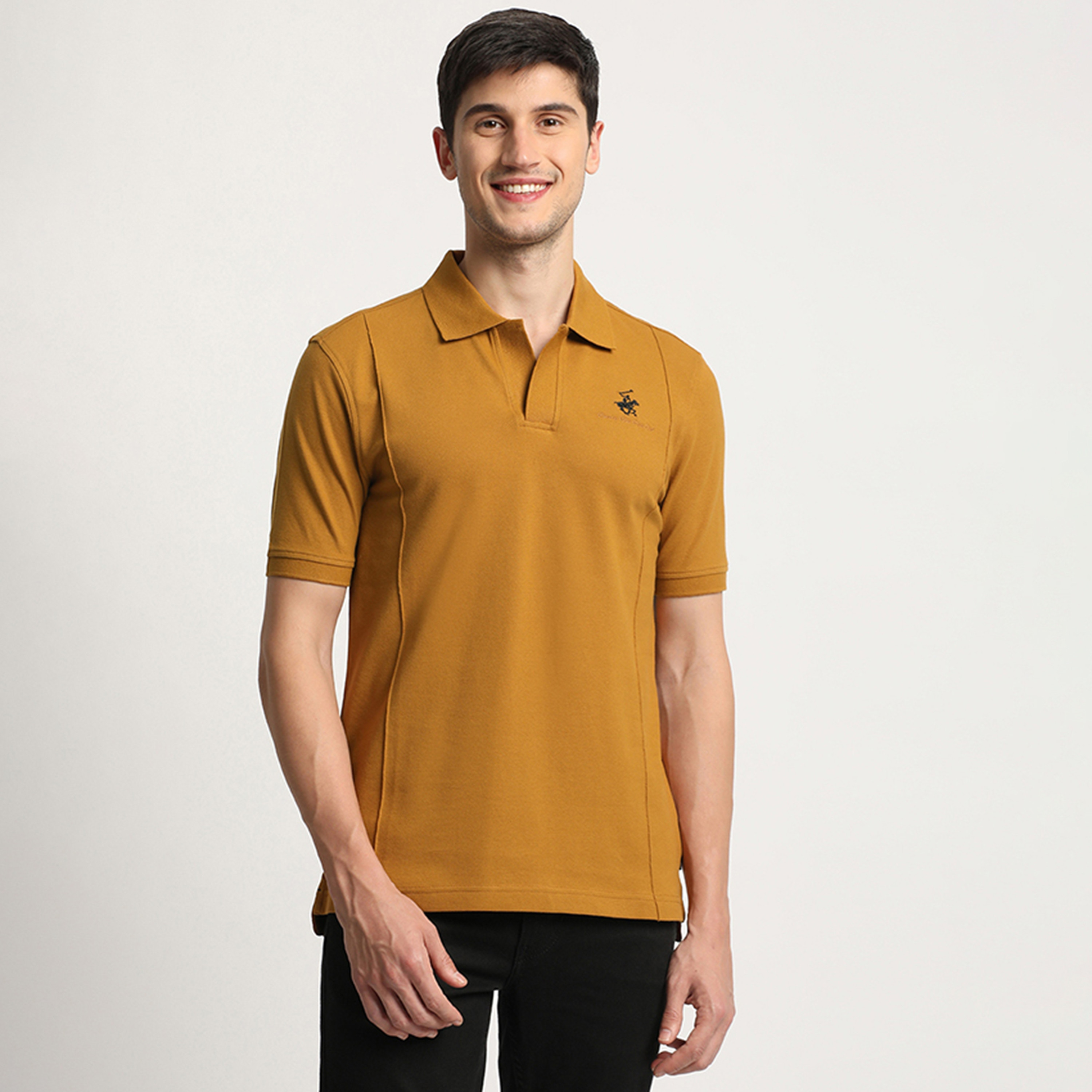 تي شيرت بولو من بيفرلي هيلز بولو كلوب بأكمام قصيرة ذو شعار مع خطوط بسيطة-men-clothing-tshirtsandpolos-polos-image-1