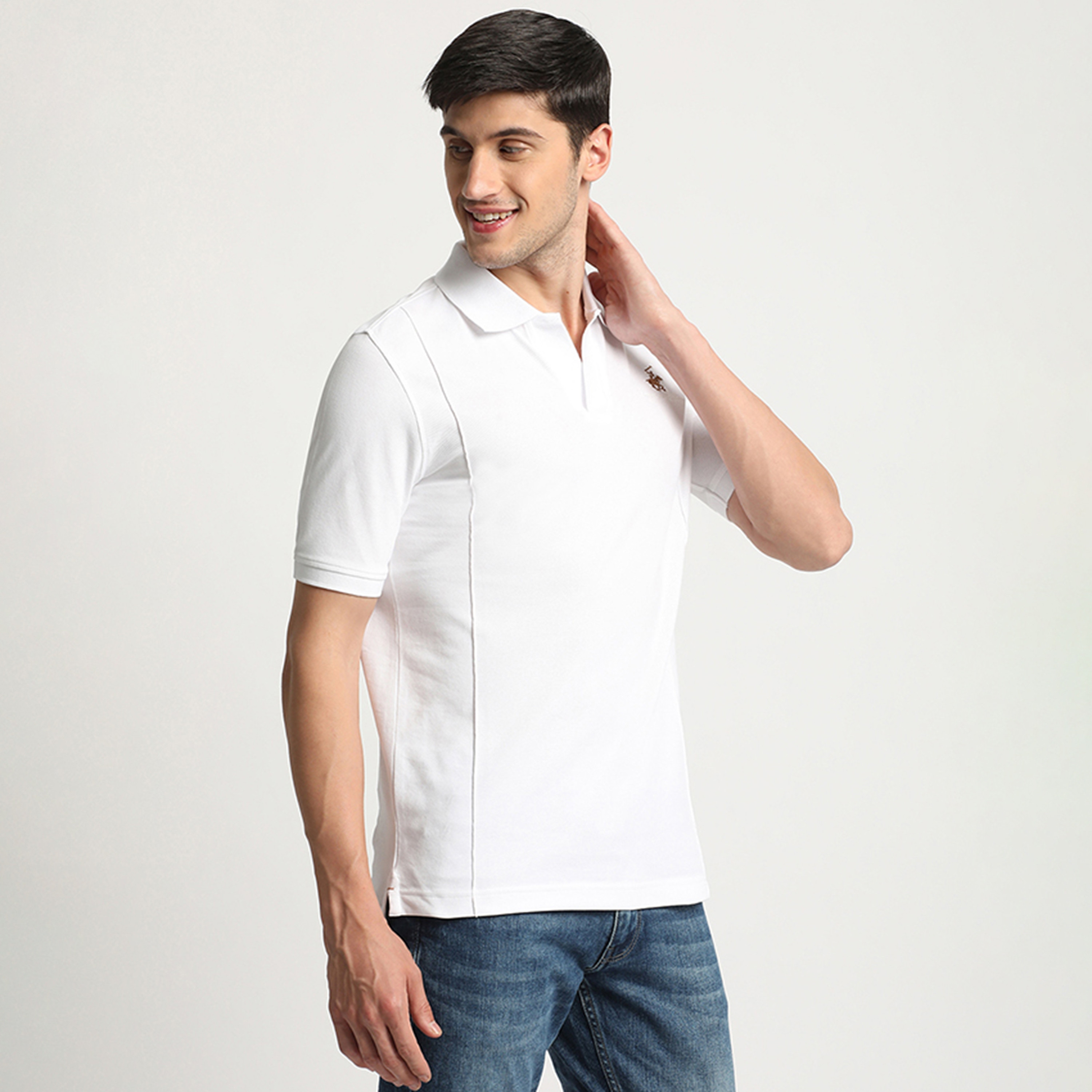 تي شيرت بولو من بيفرلي هيلز بولو كلوب بأكمام قصيرة ذو شعار مع خطوط بسيطة-men-clothing-tshirtsandpolos-polos-image-7