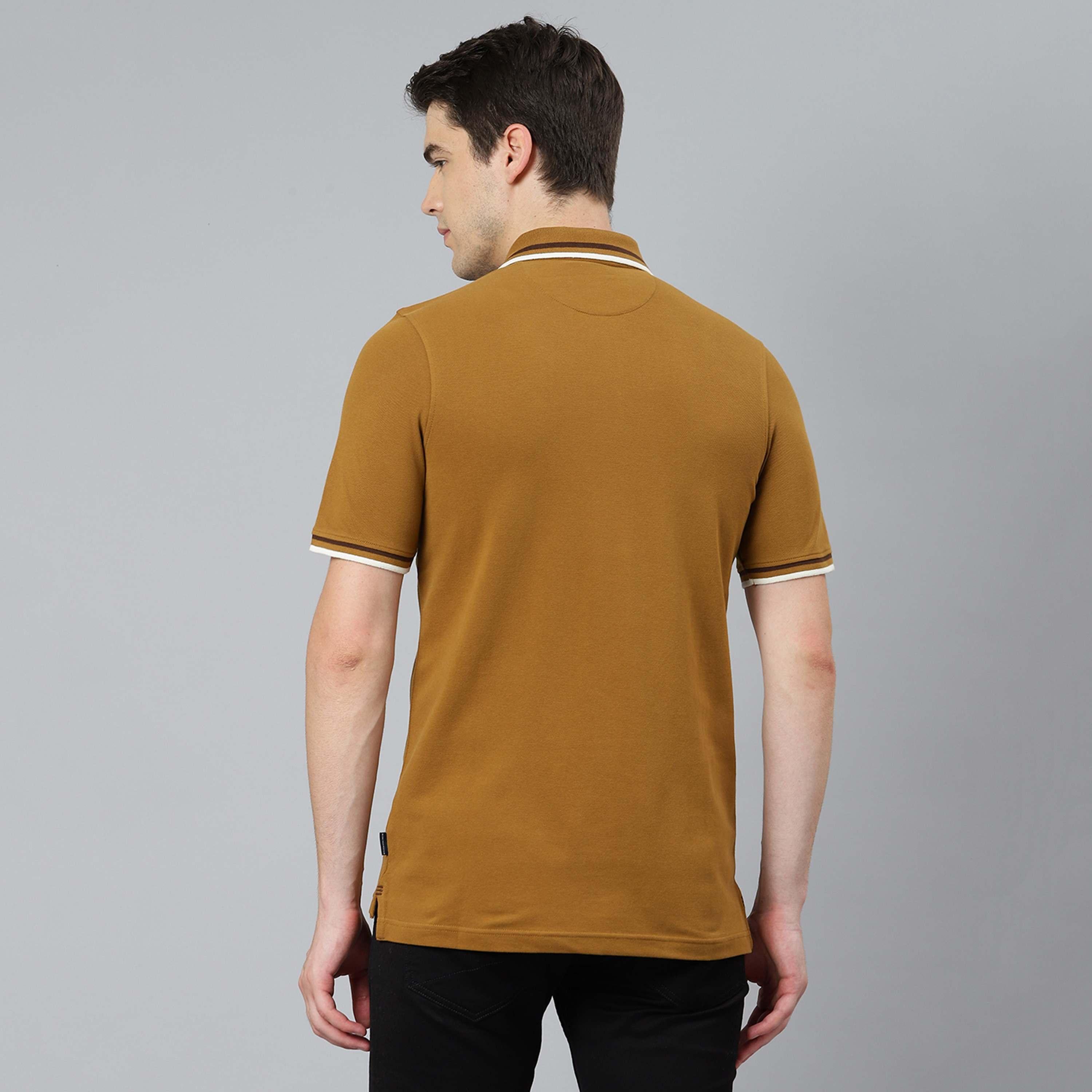 تي شيرت بيفرلي هيلز بولو كلب بأكمام قصيرة سادة بلون بني للرجال-men-clothing-tshirtsandpolos-polos-image-4