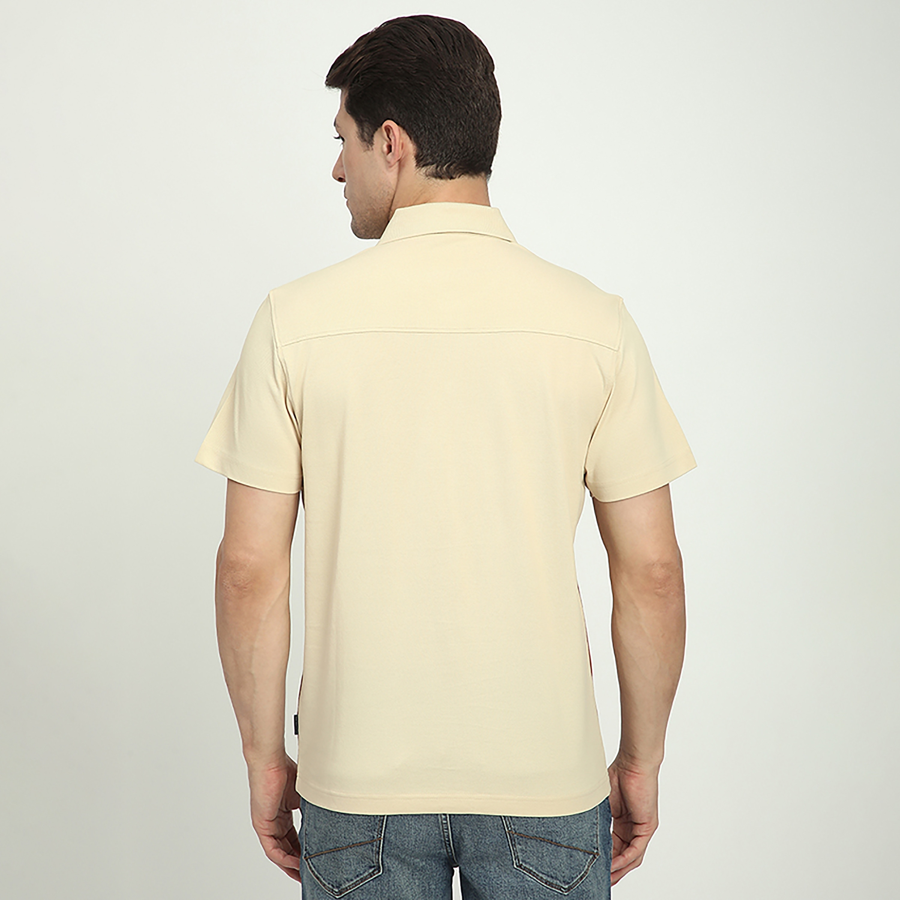 قميص جالي بقصّة عادية وأكمام قصيرة وياقة ملون من بيفرلي هيلز بولو كلوب-men-clothing-shirts-image-4