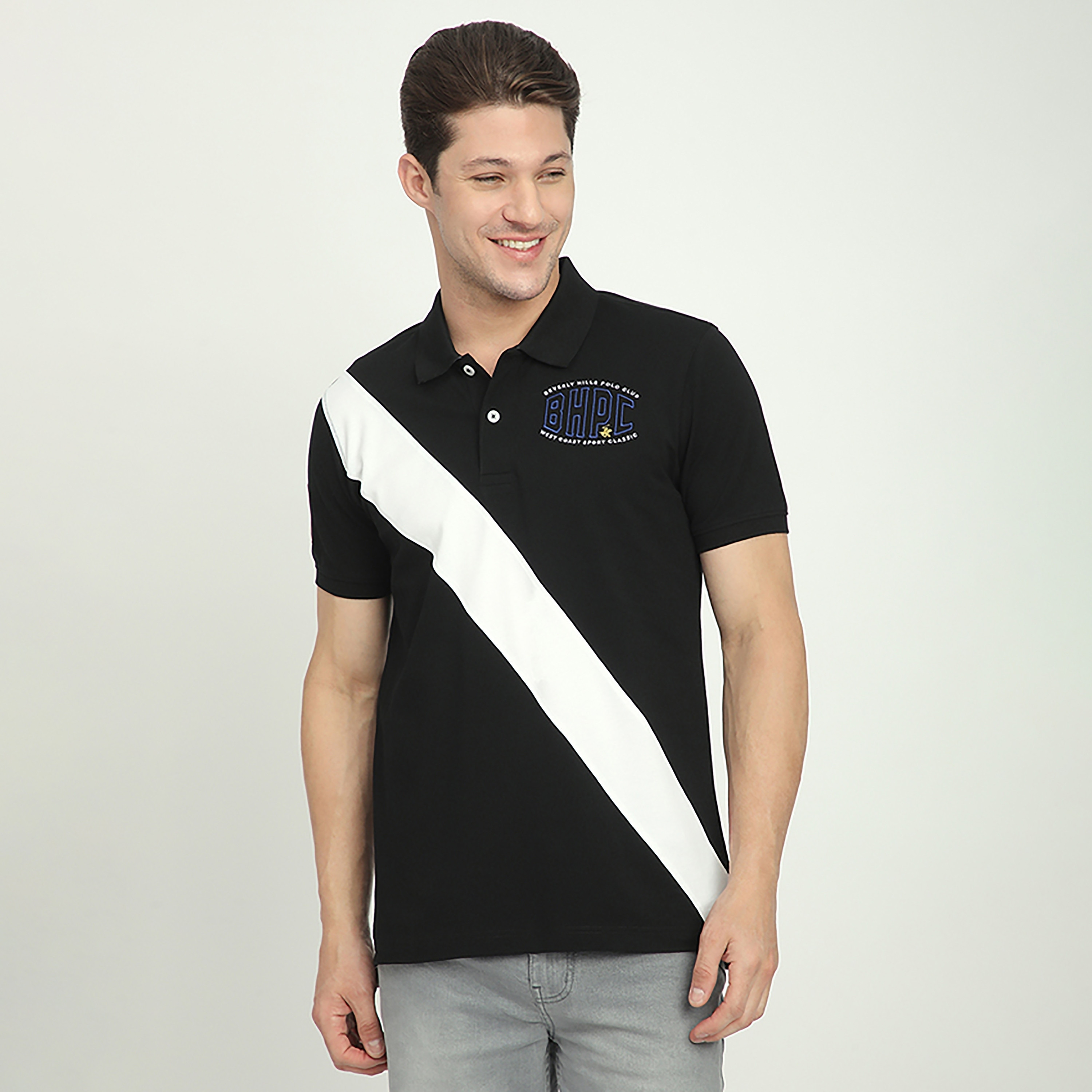 تي شيرت بولو رجالي بياقة وأكمام قصيرة وتفاصيل مخططة قطريًا من بيفرلي هيلز بولو كلوب-men-clothing-tshirtsandpolos-polos-image-1