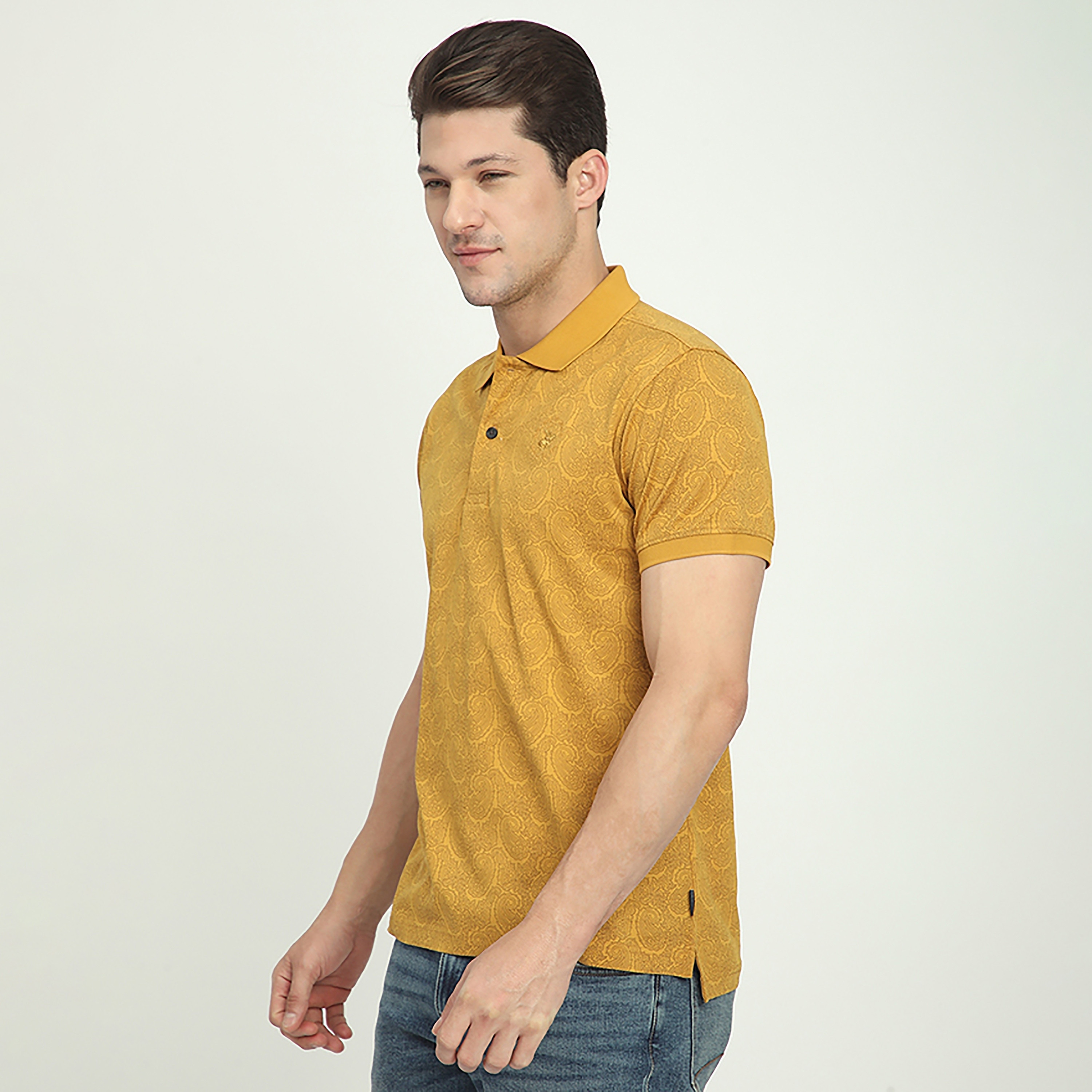 تي شيرت بولو رجالي بأكمام قصيرة وياقة مزينة بنقشة بيزلي من بيفرلي هيلز بولو كلوب-men-clothing-tshirtsandpolos-polos-image-2