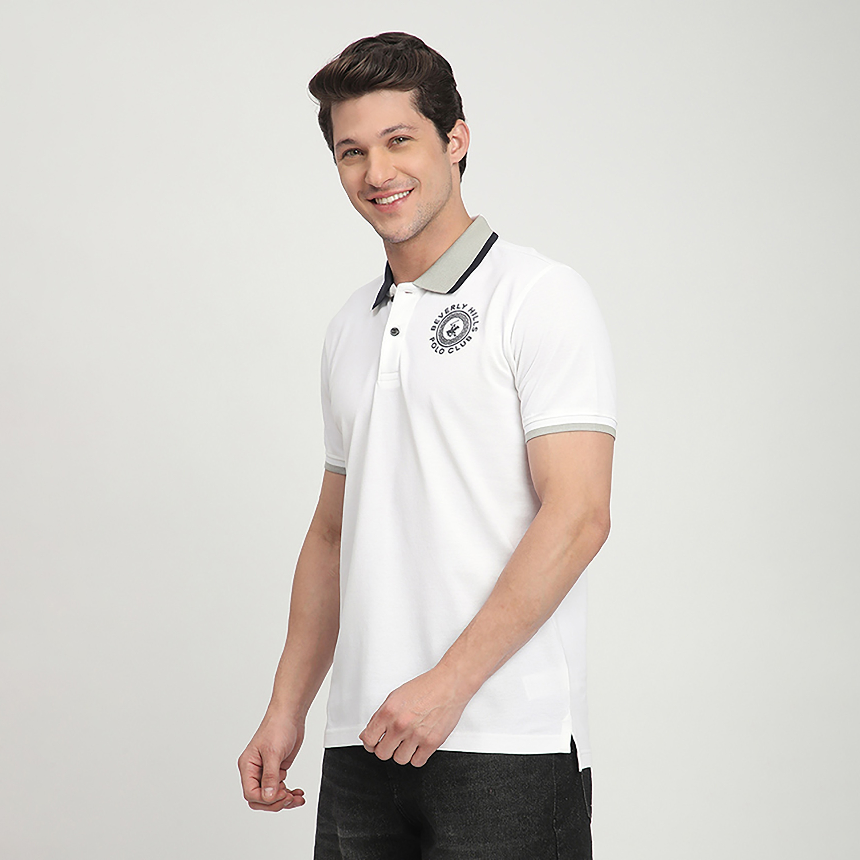 تي شيرت بولو رجالي بأكمام قصيرة وياقة مطرزة بشعار من بيفرلي هيلز بولو كلوب-men-clothing-tshirtsandpolos-polos-image-6