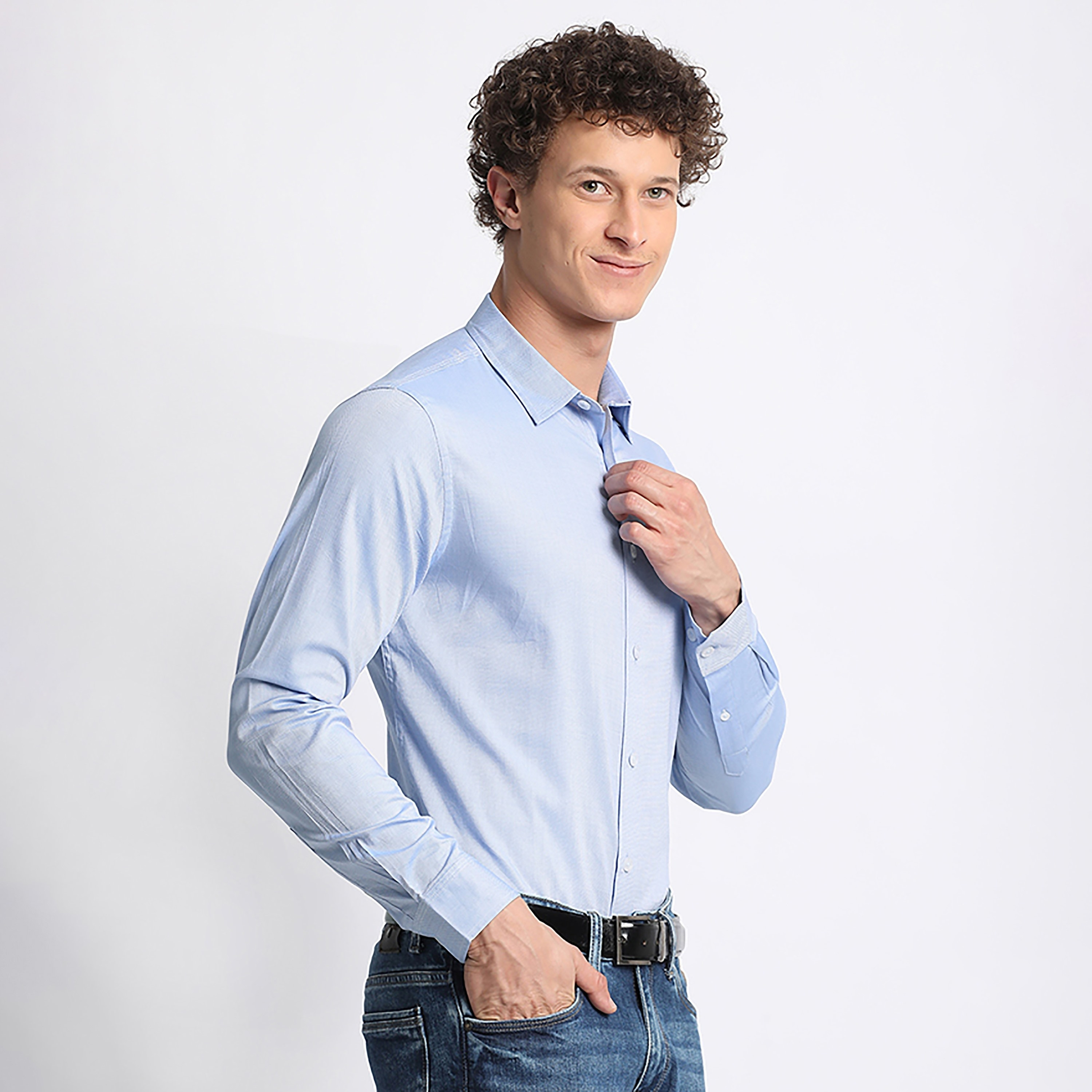 قميص رجالي بقصة عادية وياقة سادة وأكمام طويلة من بيفرلي هيلز بولو كلوب-men-clothing-shirts-image-3