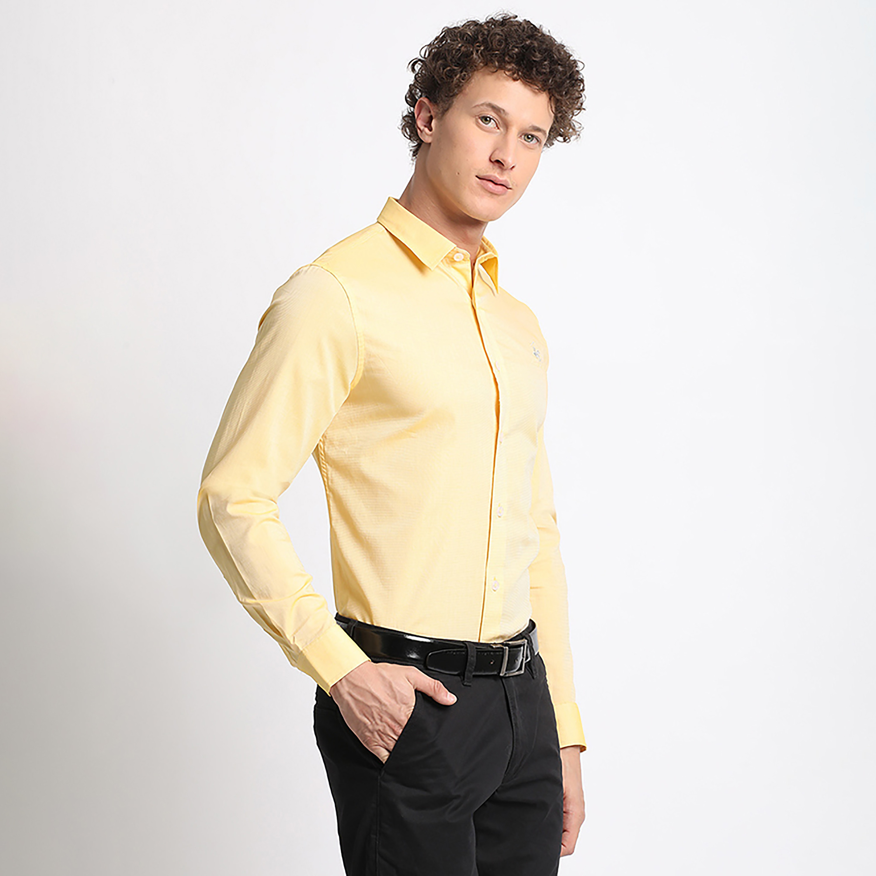 قميص رجالي بقصة عادية وياقة سادة وأكمام طويلة من بيفرلي هيلز بولو كلوب-men-clothing-shirts-image-3