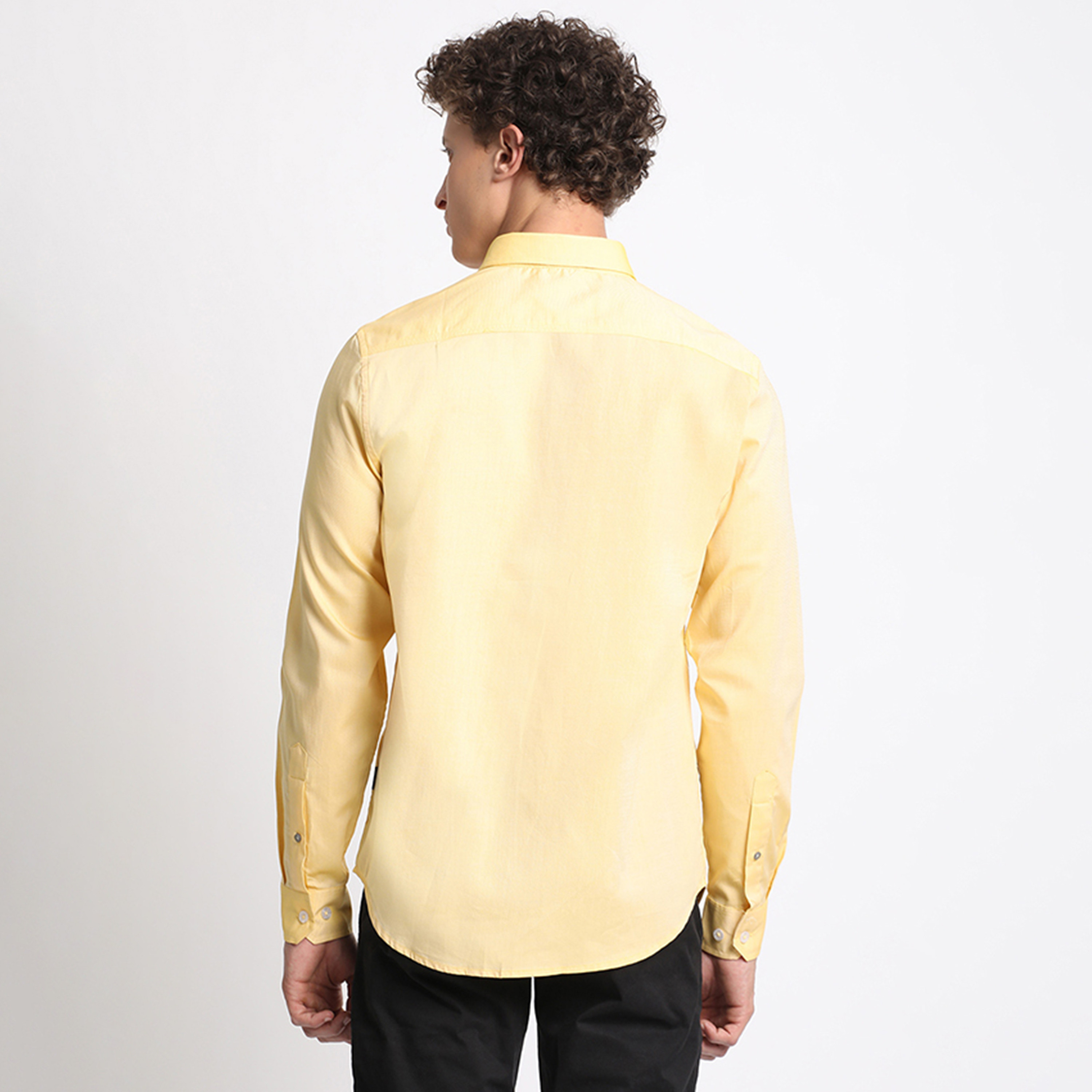 قميص رجالي بقصة عادية وياقة سادة وأكمام طويلة من بيفرلي هيلز بولو كلوب-men-clothing-shirts-image-4