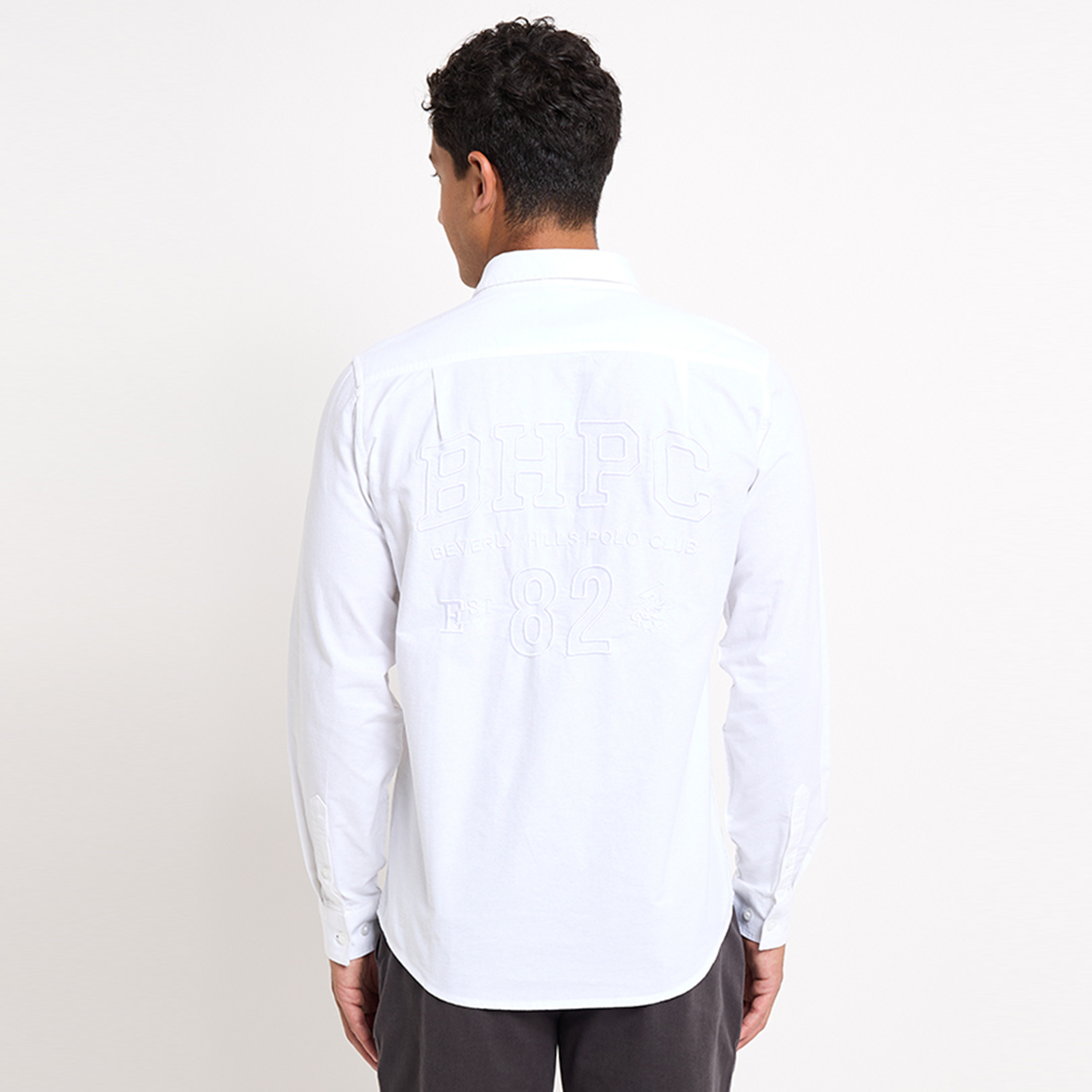 قميص بيفرلي هيلز بولو كلوب للرجال ذو ياقة مطرزة وأكمام طويلة-men-clothing-shirts-image-6