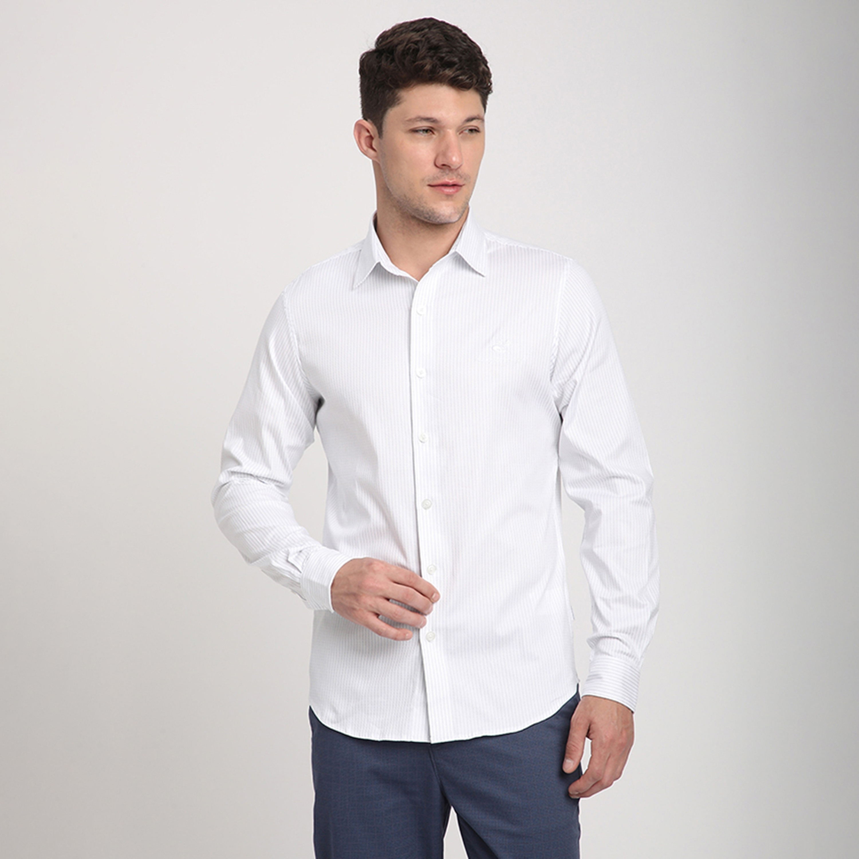 قميص رجالي من بيفرلي هيلز بولو كلوب بقصّة عادية وياقة مخططة واسعة وأكمام طويلة-men-clothing-shirts-image-1