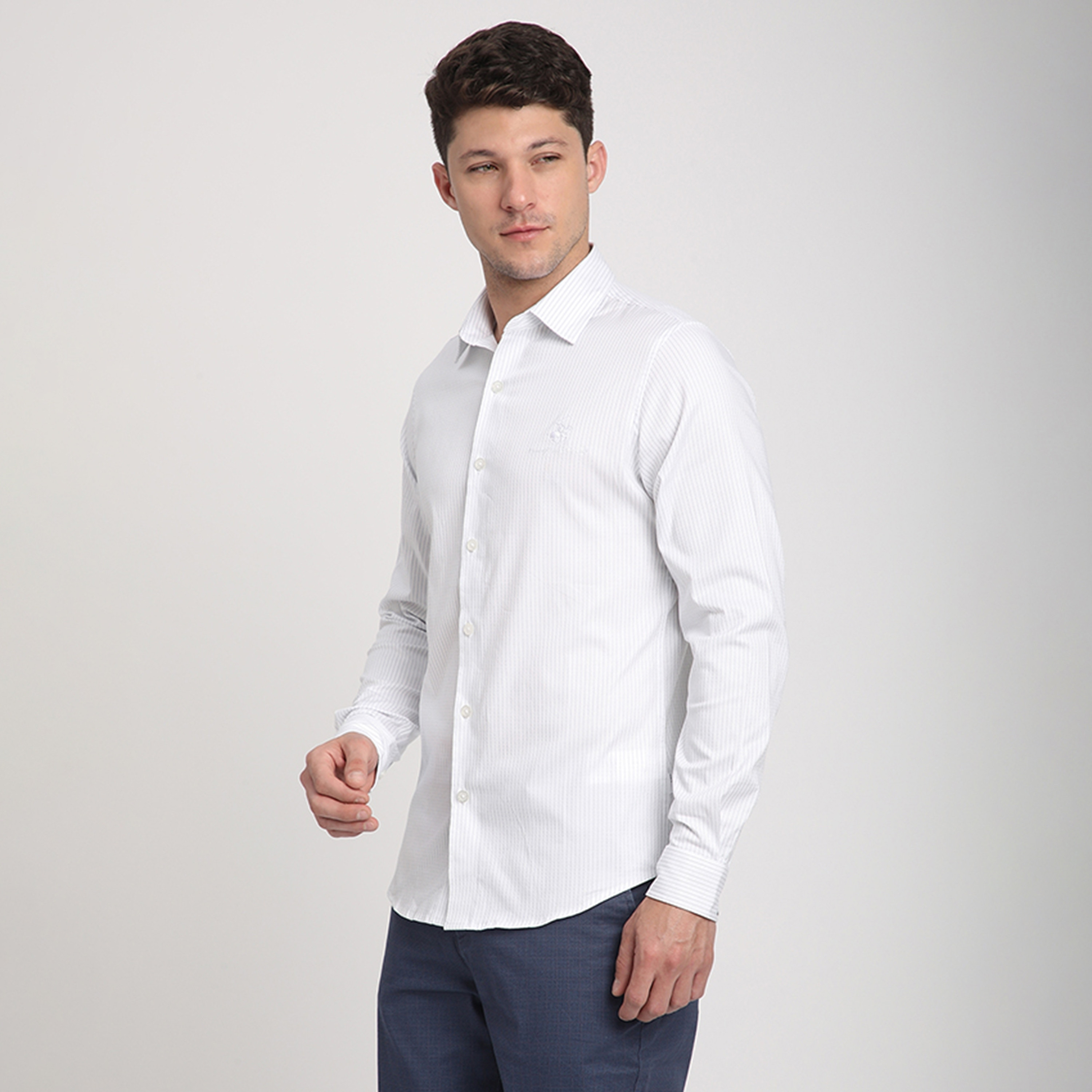 قميص رجالي من بيفرلي هيلز بولو كلوب بقصّة عادية وياقة مخططة واسعة وأكمام طويلة-men-clothing-shirts-image-3