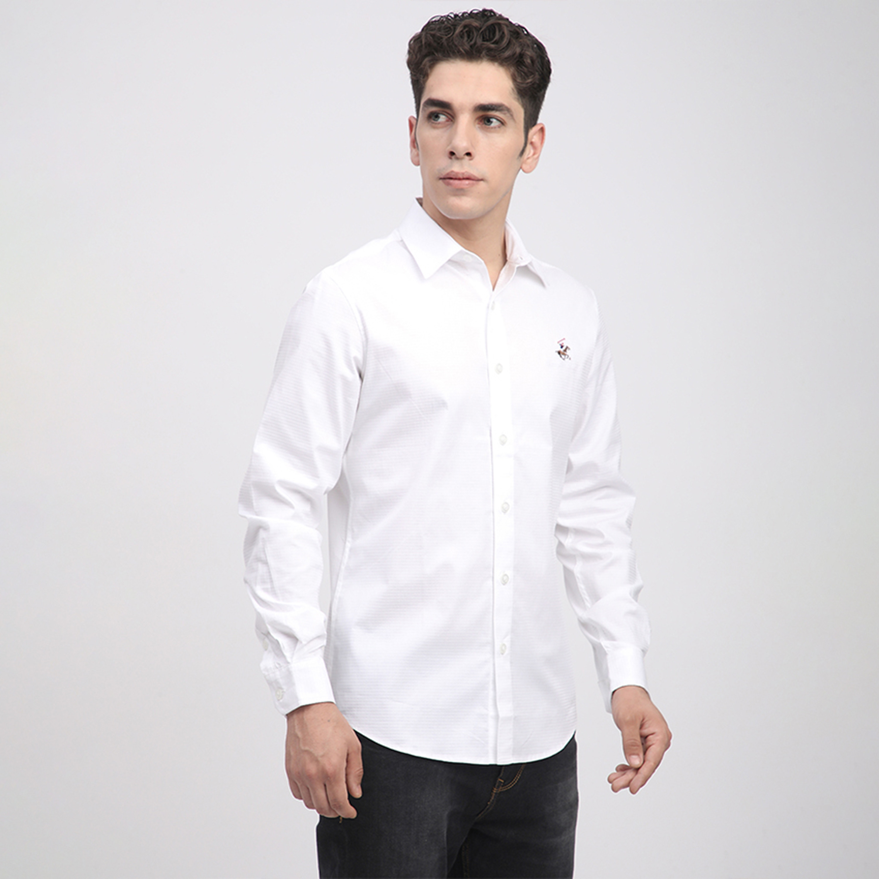 قميص بأكمام طويلة وياقة مفرودة وقصة عادية سادة للرجال من بيفرلي هيلز بولو كلوب-men-clothing-shirts-image-4