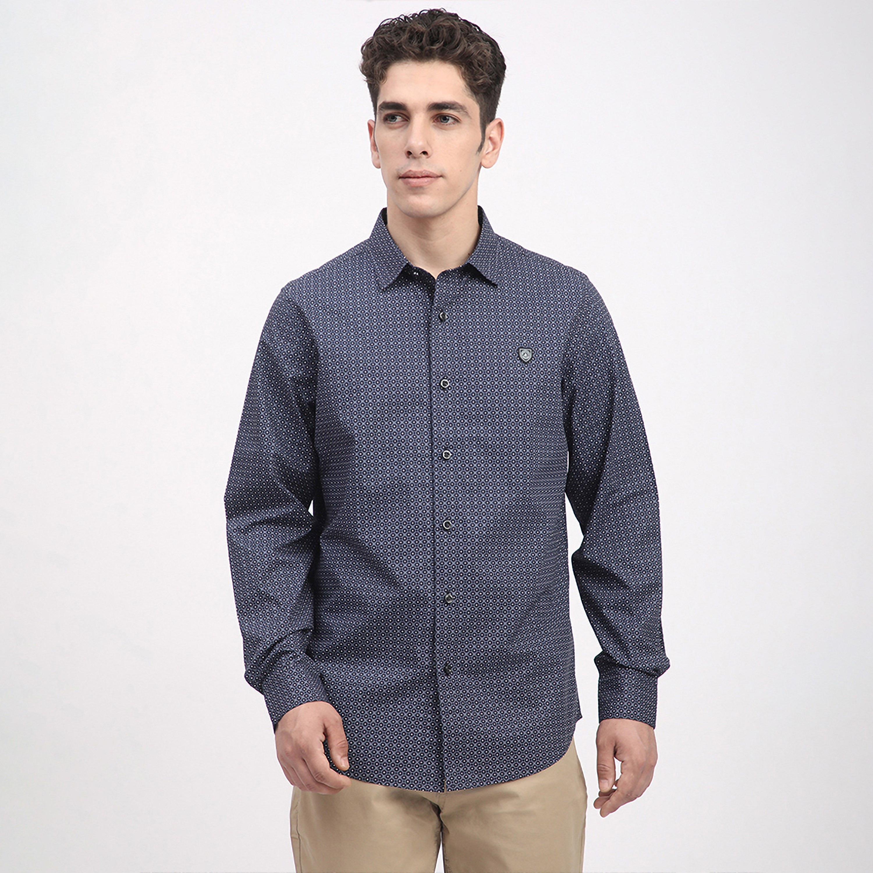 قميص رجالي بقصة عادية وياقة منسدلة وأكمام طويلة من بيفرلي هيلز بولو كلوب-men-clothing-shirts-image-1