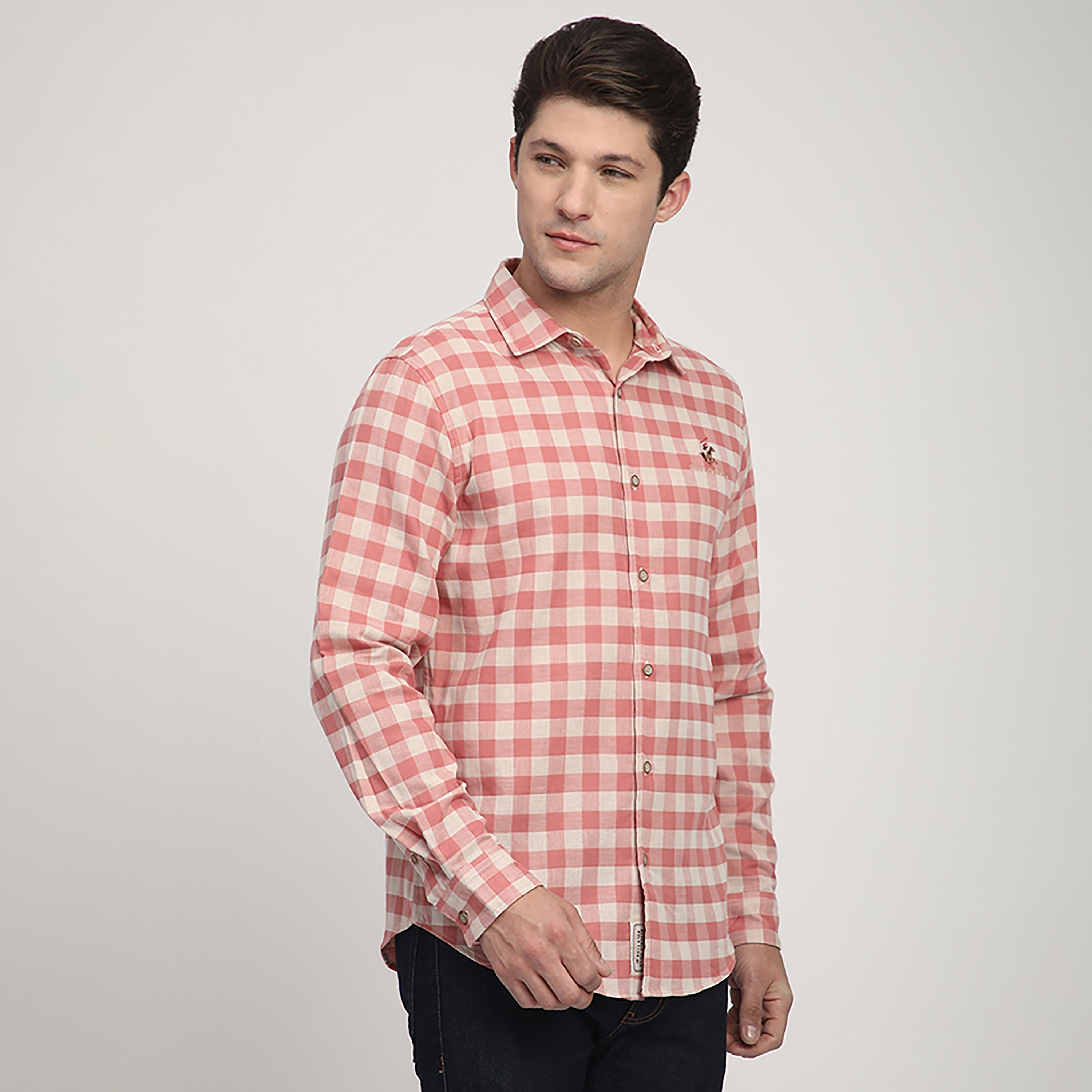 قميص رجالي بقصّة عادية ومربّعات وأكمام طويلة من بيفرلي هيلز بولو كلوب-men-clothing-shirts-image-7