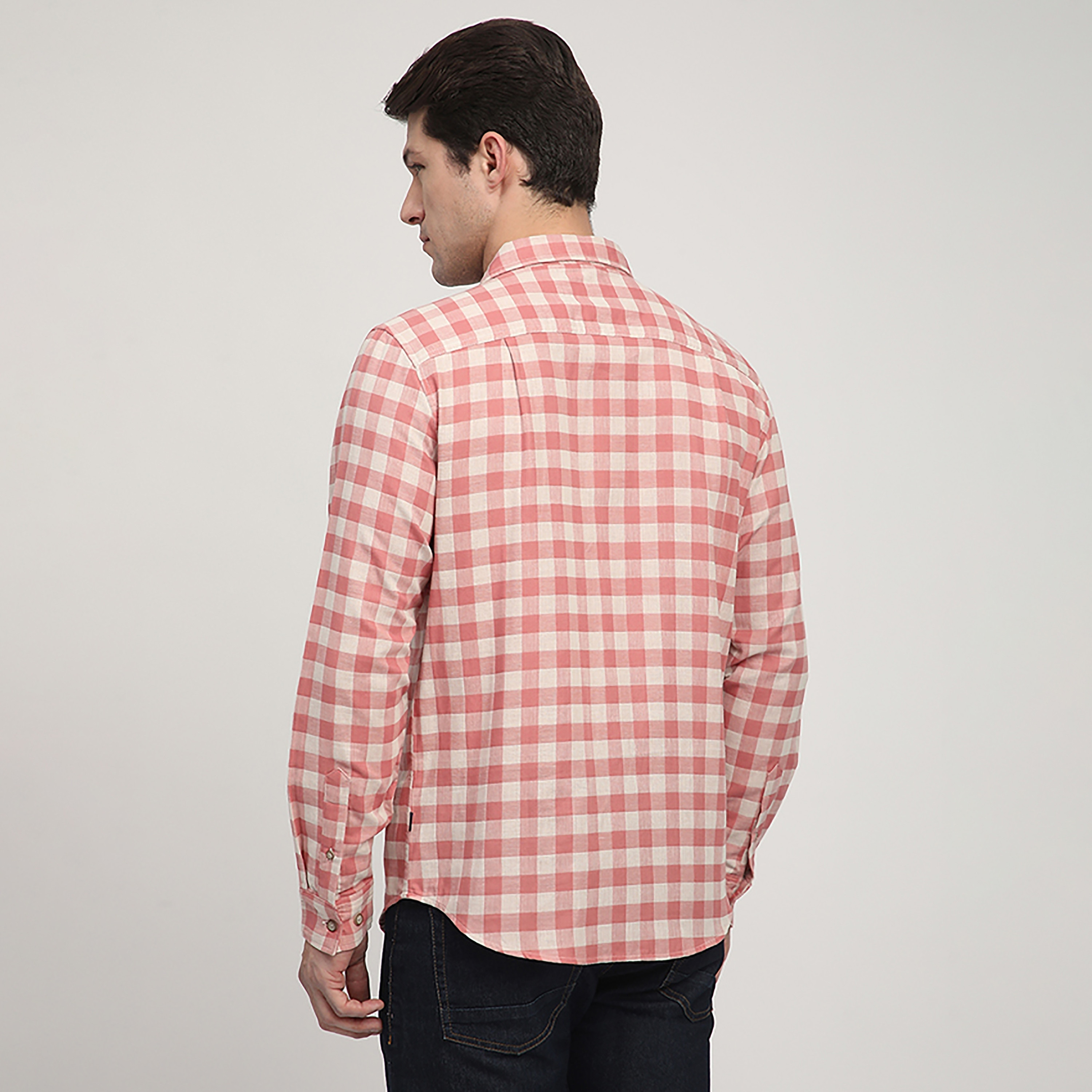 قميص رجالي بقصّة عادية ومربّعات وأكمام طويلة من بيفرلي هيلز بولو كلوب-men-clothing-shirts-image-8