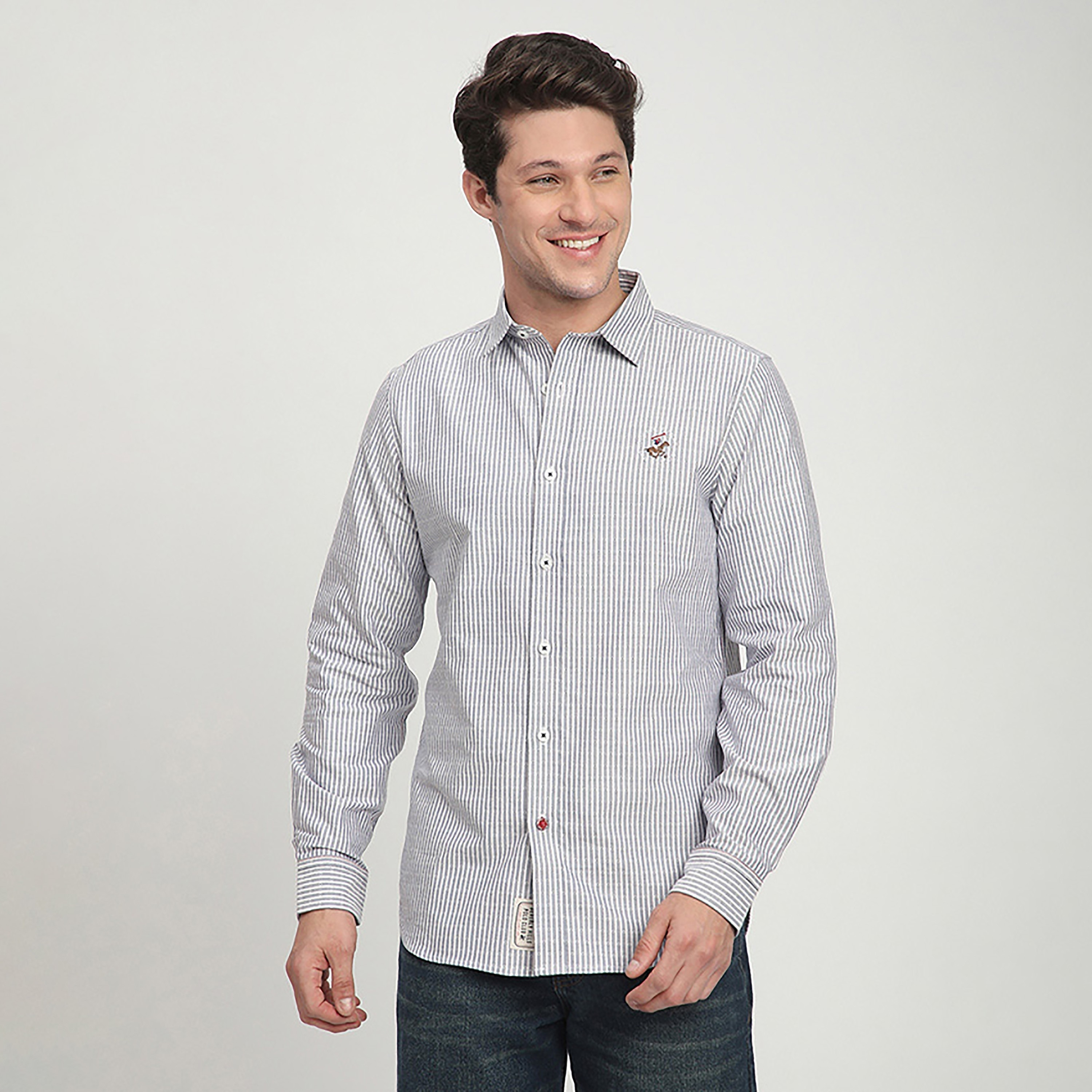 قميص رجالي مخطط بياقة وأكمام طويلة بقصّة عادية من بيفرلي هيلز بولو كلوب-men-clothing-shirts-image-1
