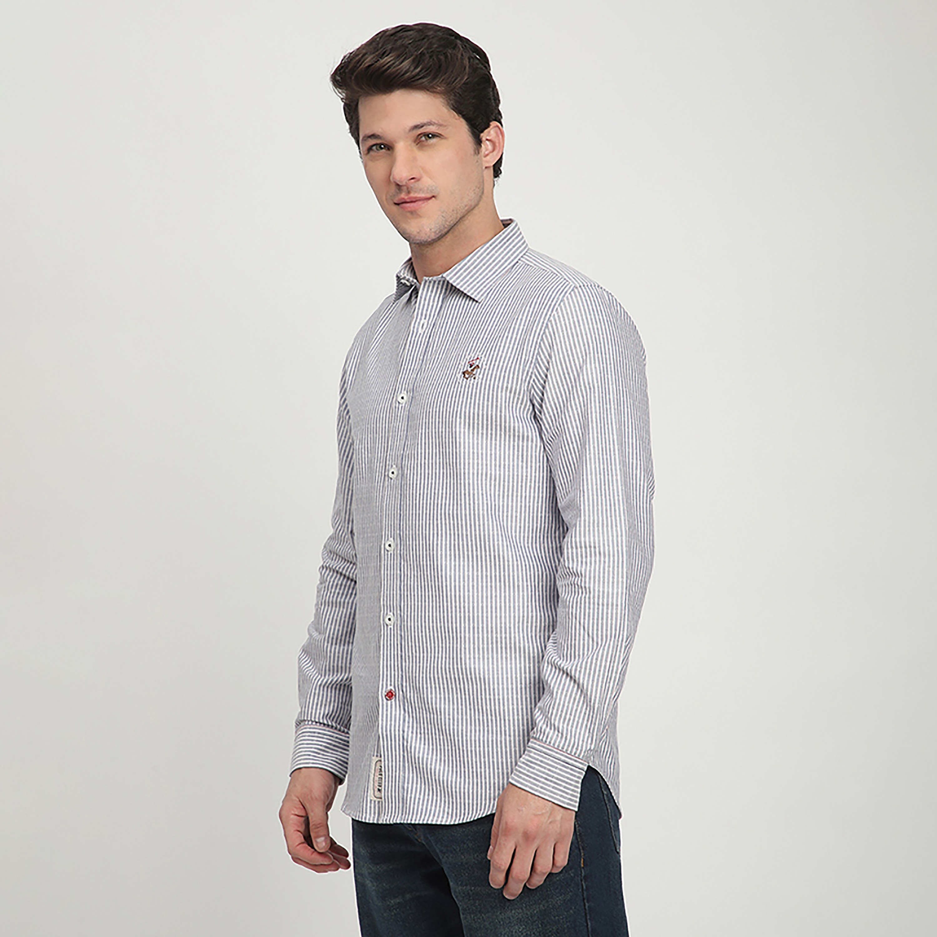 قميص رجالي مخطط بياقة وأكمام طويلة بقصّة عادية من بيفرلي هيلز بولو كلوب-men-clothing-shirts-image-2