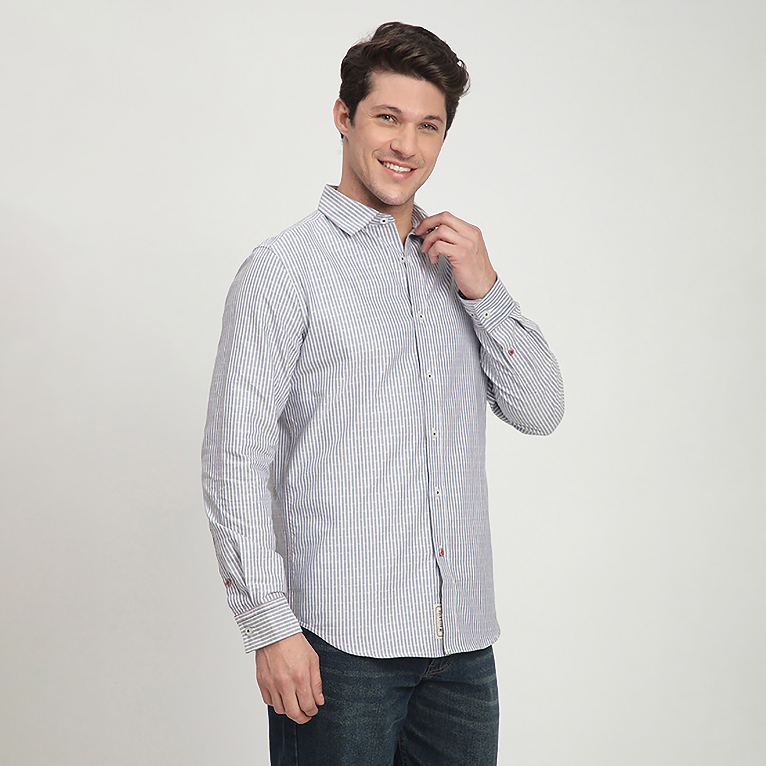 قميص رجالي مخطط بياقة وأكمام طويلة بقصّة عادية من بيفرلي هيلز بولو كلوب-men-clothing-shirts-image-3