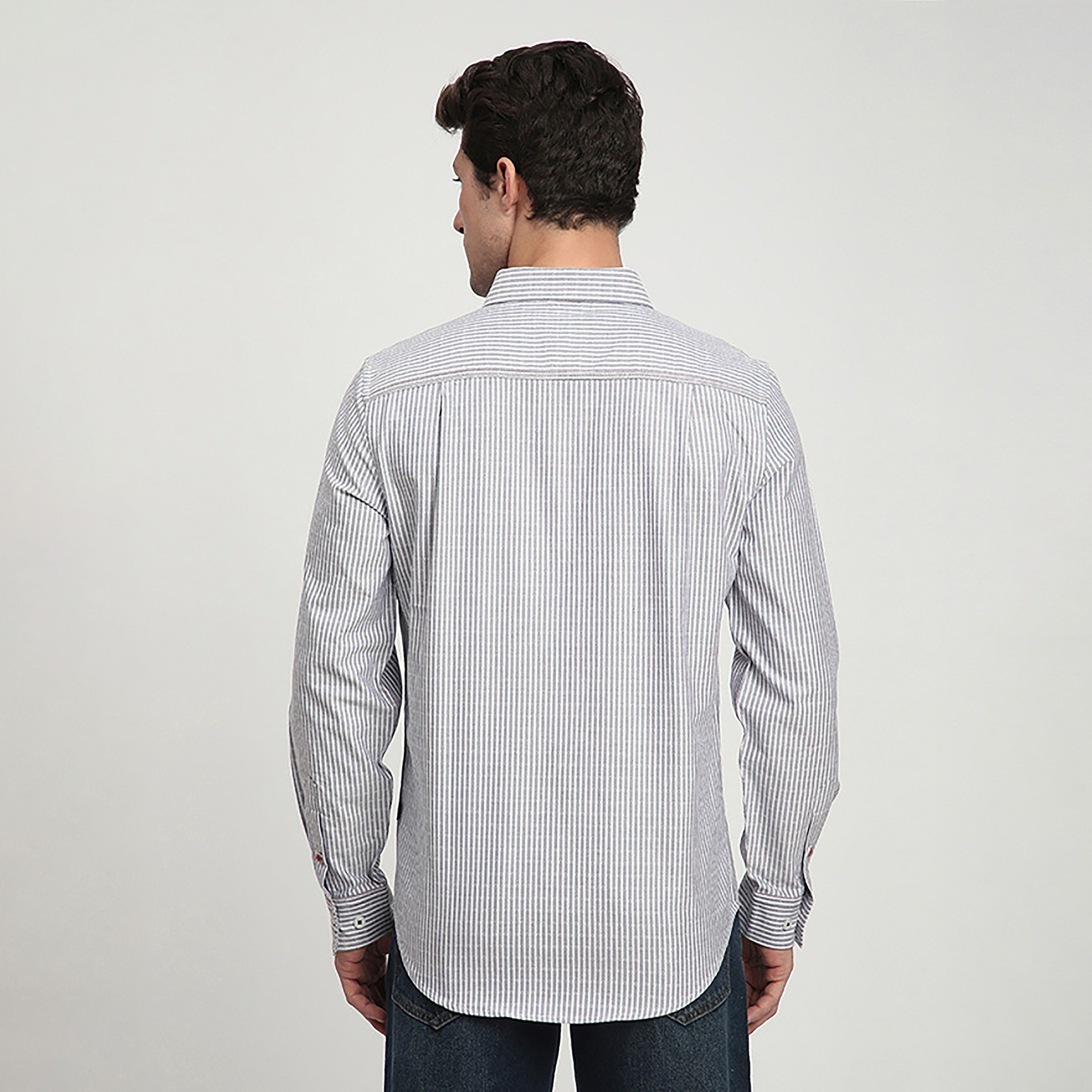قميص رجالي مخطط بياقة وأكمام طويلة بقصّة عادية من بيفرلي هيلز بولو كلوب-men-clothing-shirts-image-4