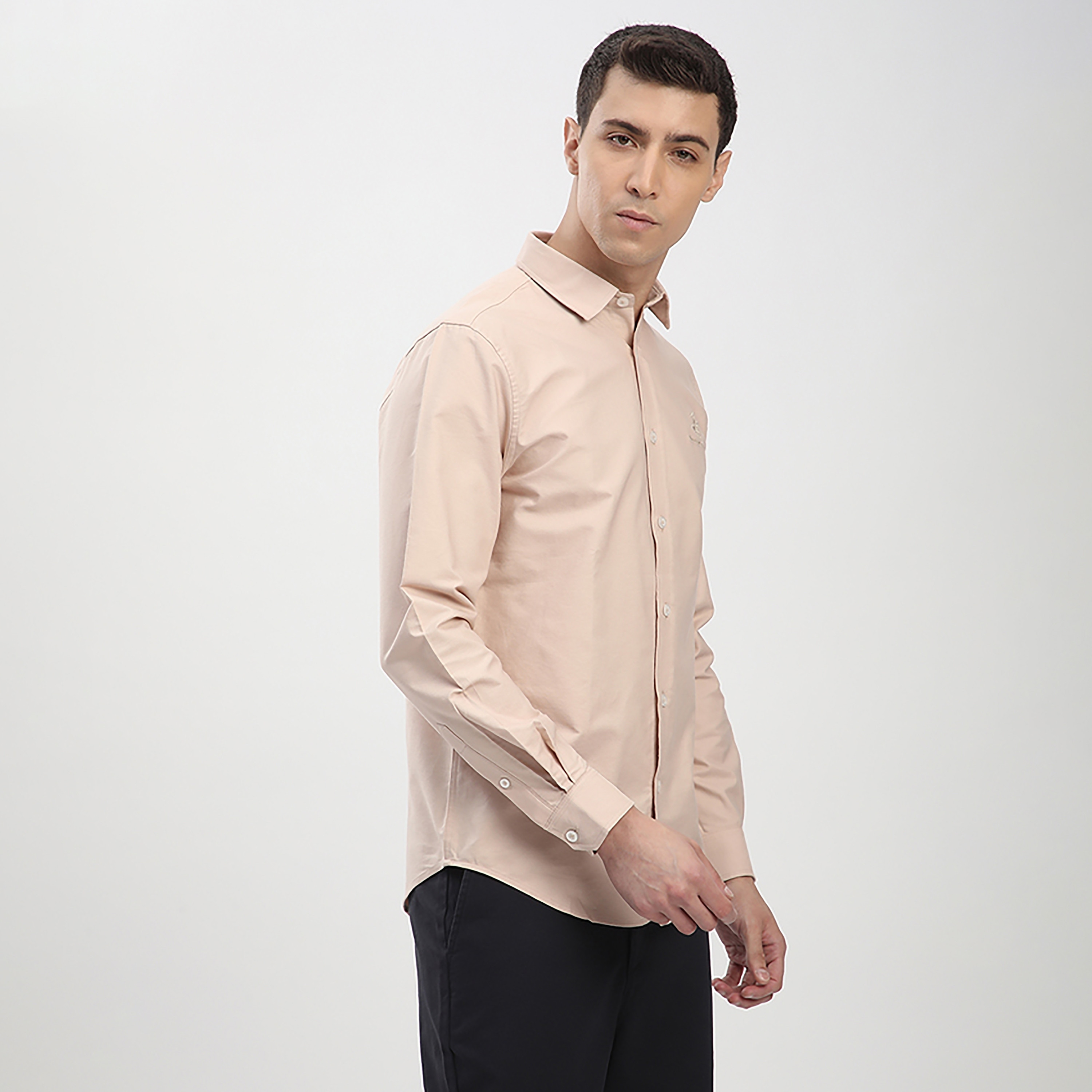 قميص رجالي بقصّة عادية وياقة منبسطة وأكمام طويلة من بيفرلي هيلز بولو كلوب-men-clothing-shirts-image-3