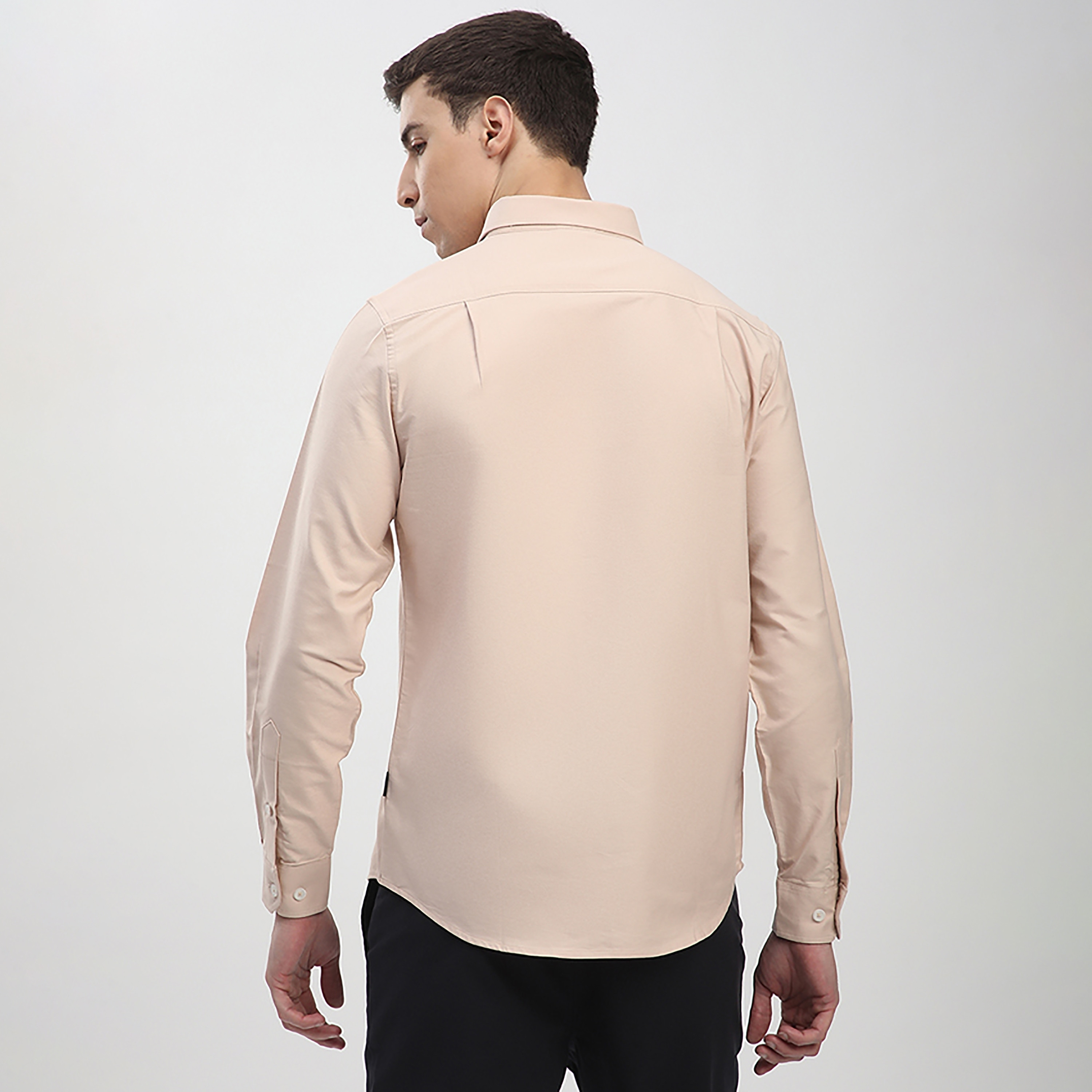 قميص رجالي بقصّة عادية وياقة منبسطة وأكمام طويلة من بيفرلي هيلز بولو كلوب-men-clothing-shirts-image-4