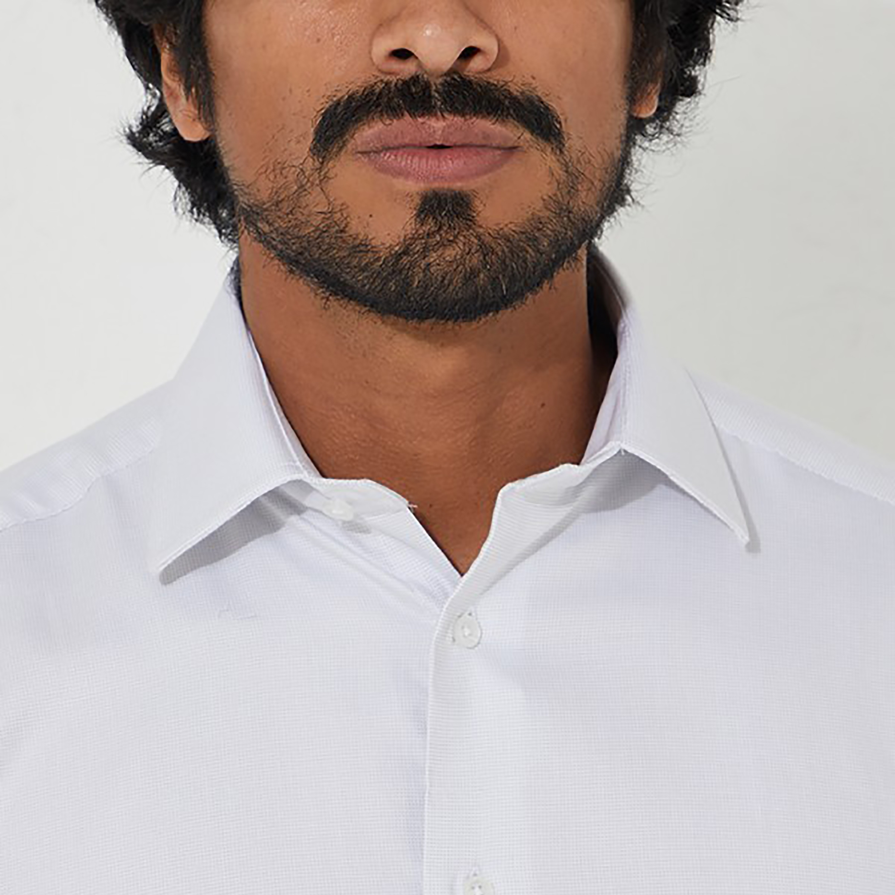 قميص بياقة مع زر الإغلاق سادة بلون رمادي من بيفرلي هيلز بولو كلوب للرجال-men-clothing-shirts-image-3
