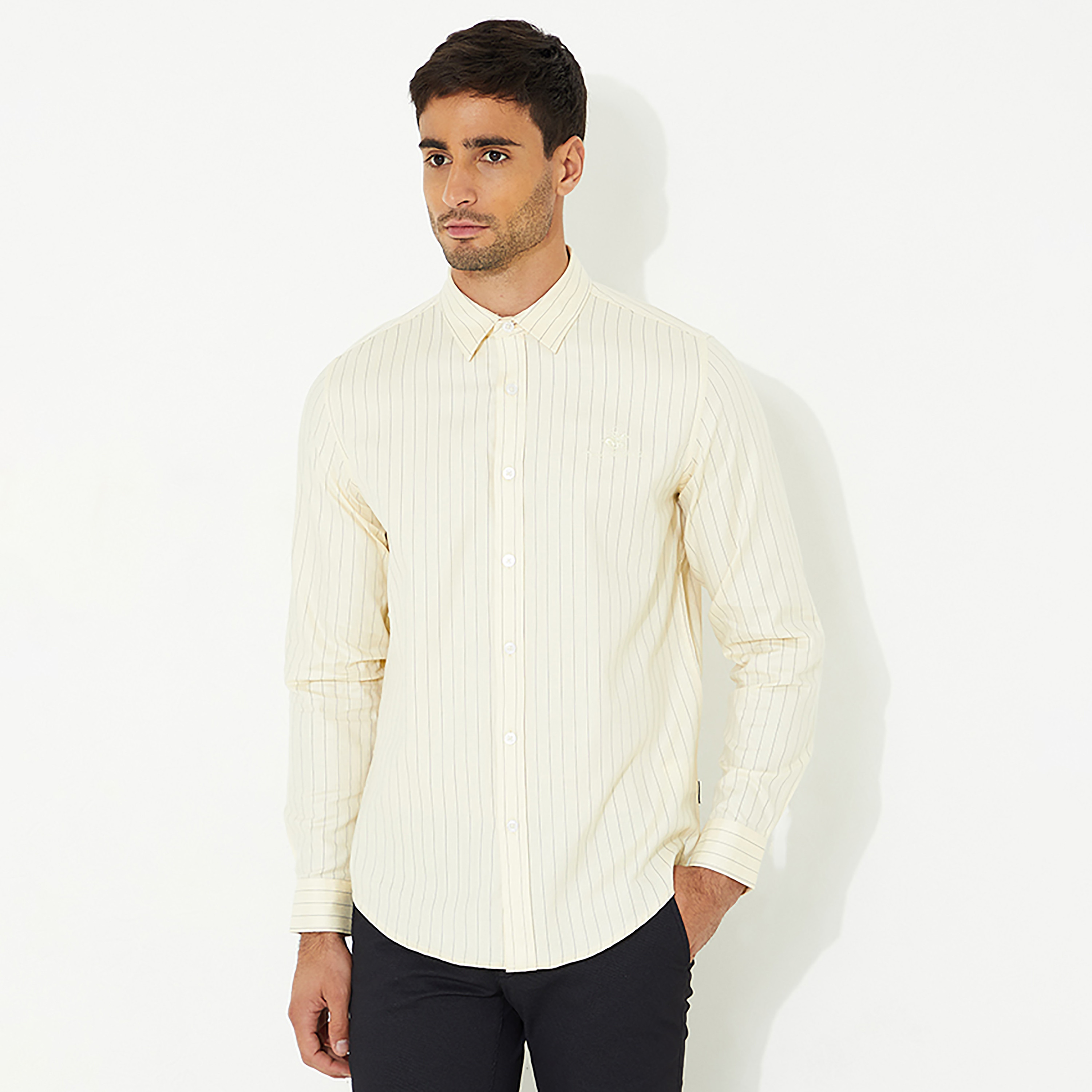 قميص كاجوال من بيفرلي هيلز بولو كلوب بأكمام طويلة مع ياقة مخططة-men-clothing-shirts-image-1