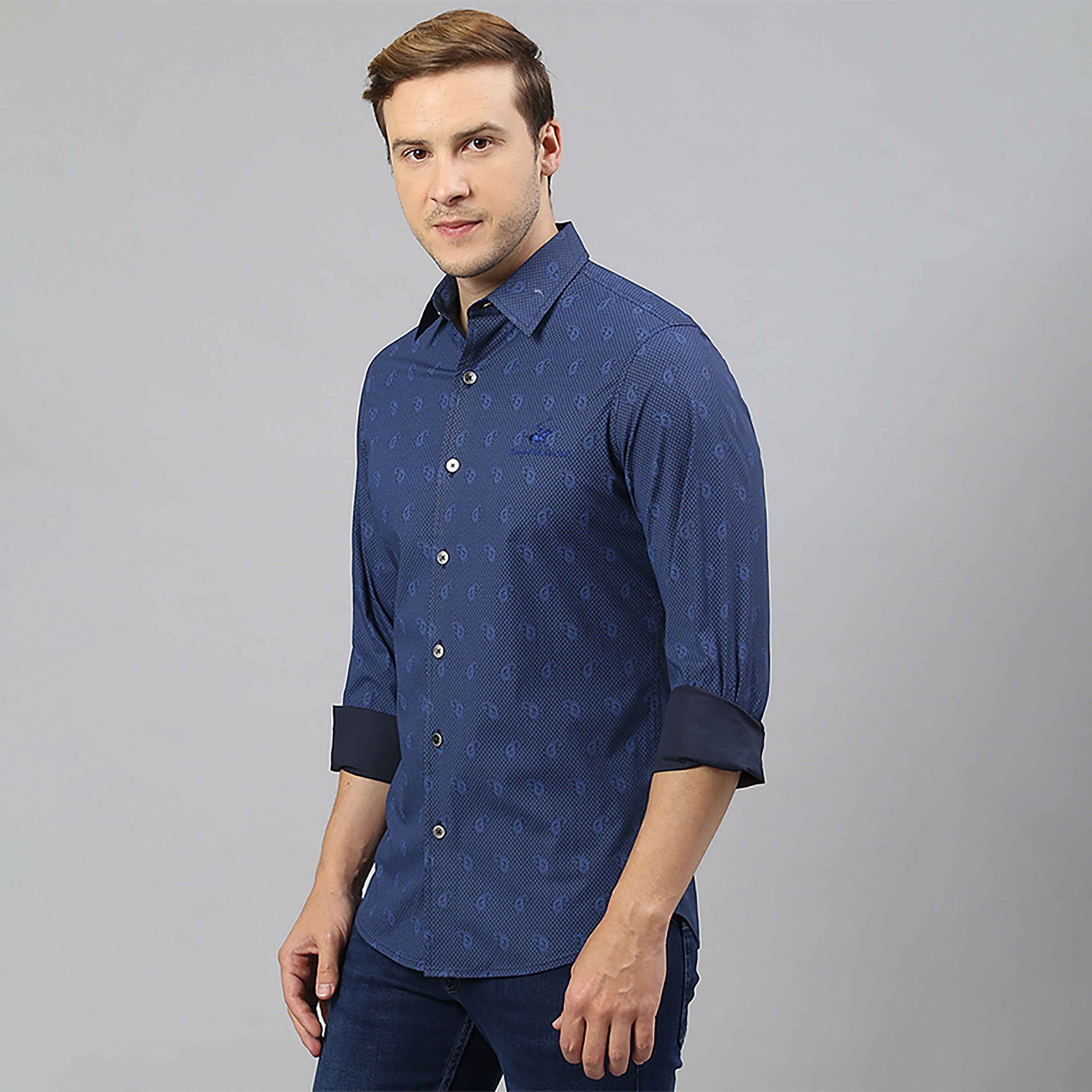 قميص كاجوال مطبوعة بلون أزرق بقصة عادية وأكمام طويلة من بيفرلي هيلز بولو كلوب-men-clothing-shirts-image-2