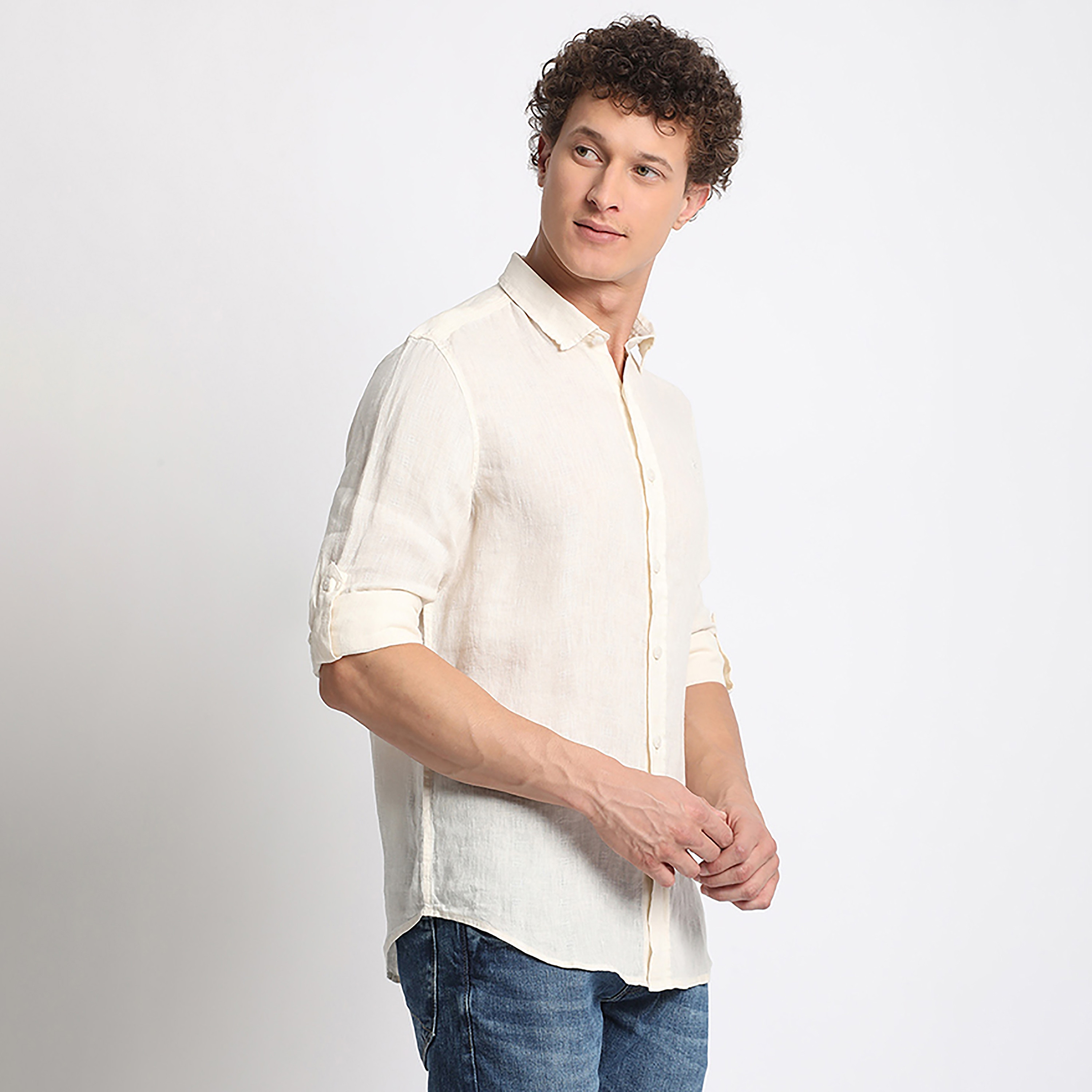قميص كاجوال سادة من بيفرلي هيلز بولو كلوب بأكمام قابلة للطي وياقة كلاسيكية-men-clothing-shirts-image-3