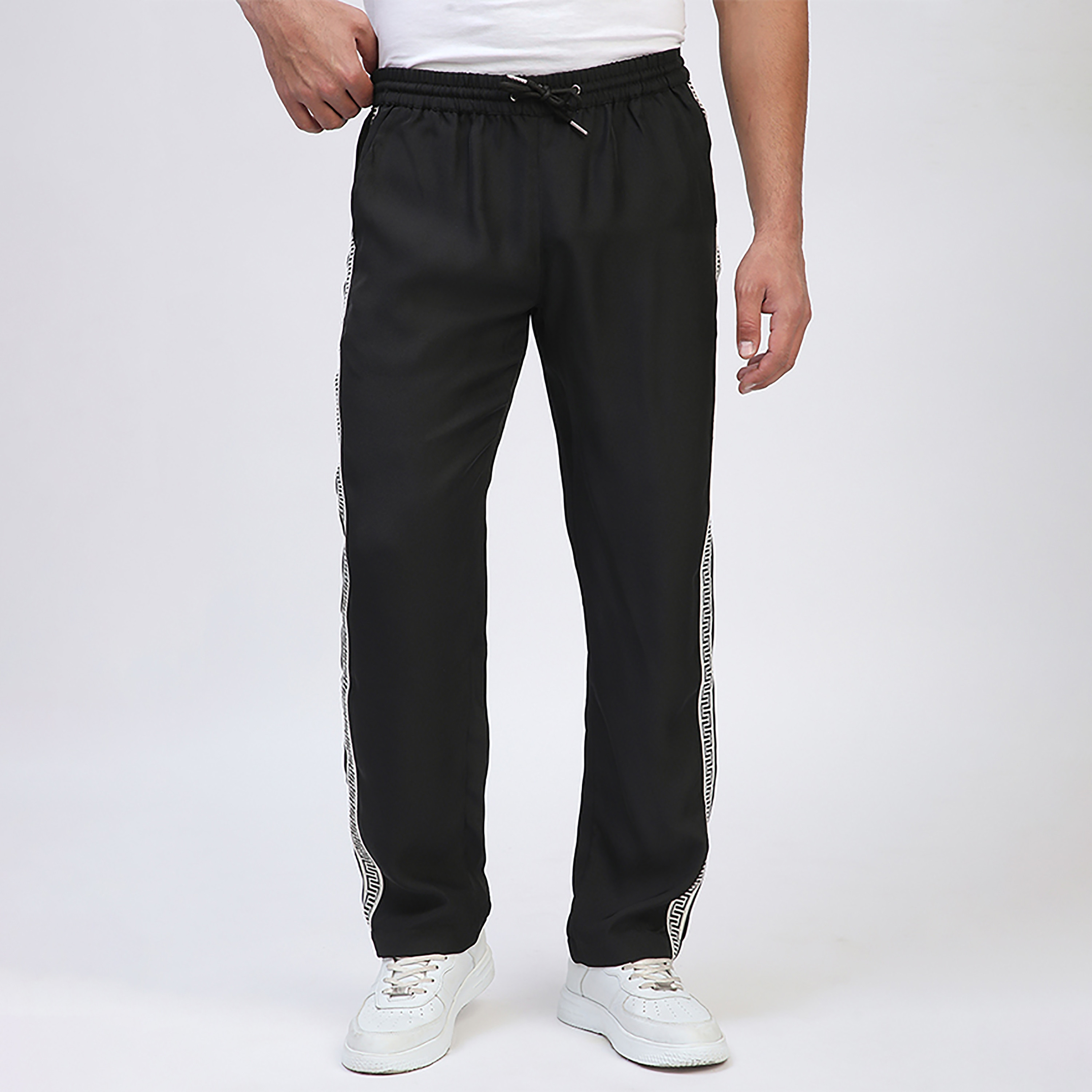 بنطلون رياضي برباط خصر متوسط سادة للرجال من بيفرلي هيلز بولو كلوب-men-clothing-bottoms-joggers-image-1