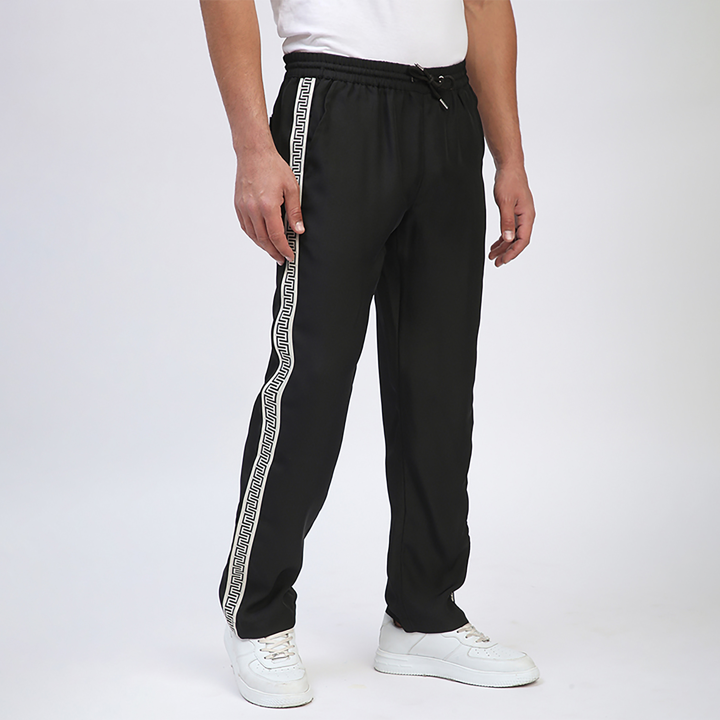 بنطلون رياضي برباط خصر متوسط سادة للرجال من بيفرلي هيلز بولو كلوب-men-clothing-bottoms-joggers-image-4