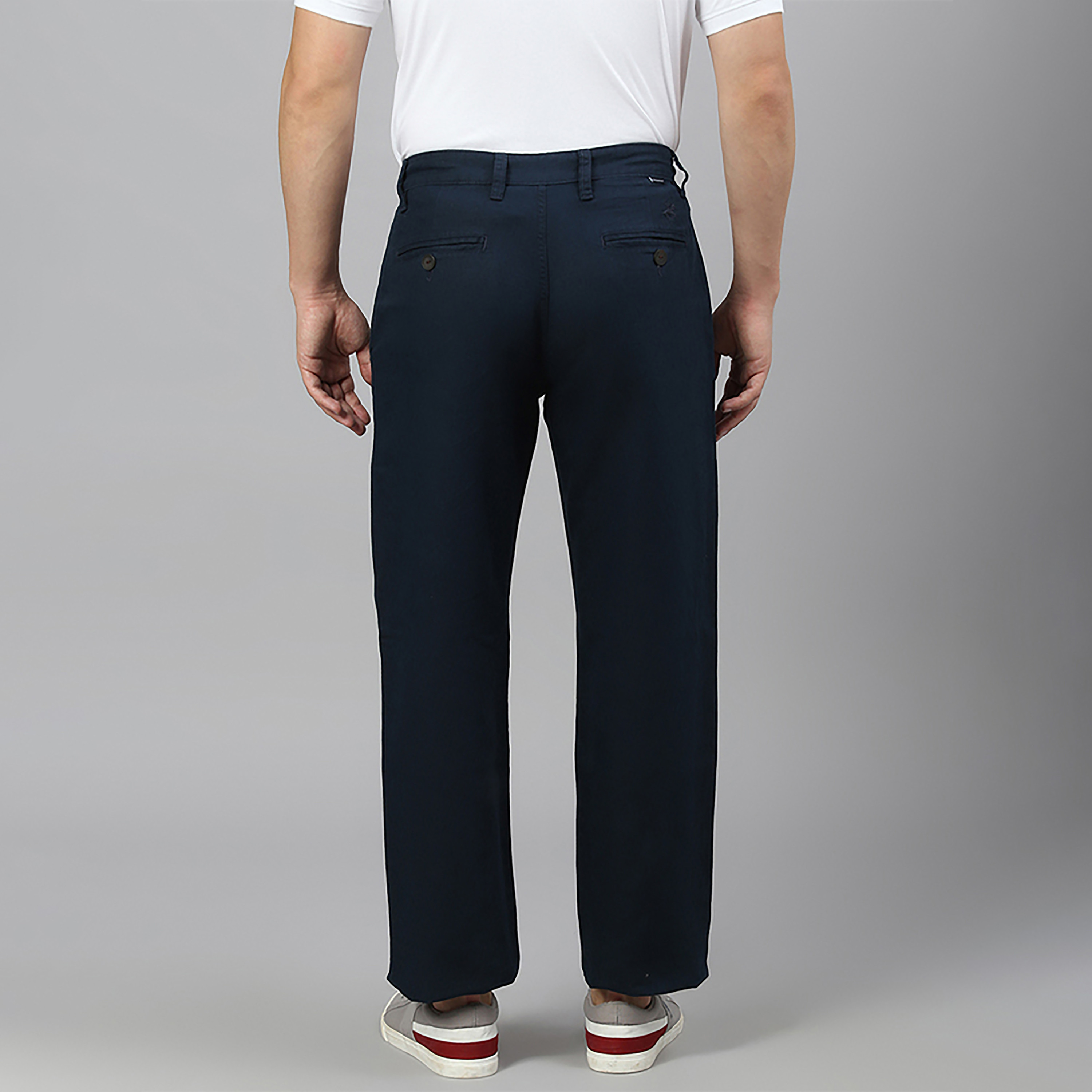 بنطلون بيفرلي هيلز بولو كلوب بخصر متوسط الارتفاع سادة وإغلاق بأزرار-men-clothing-bottoms-trousersandchinos-trousers-image-8